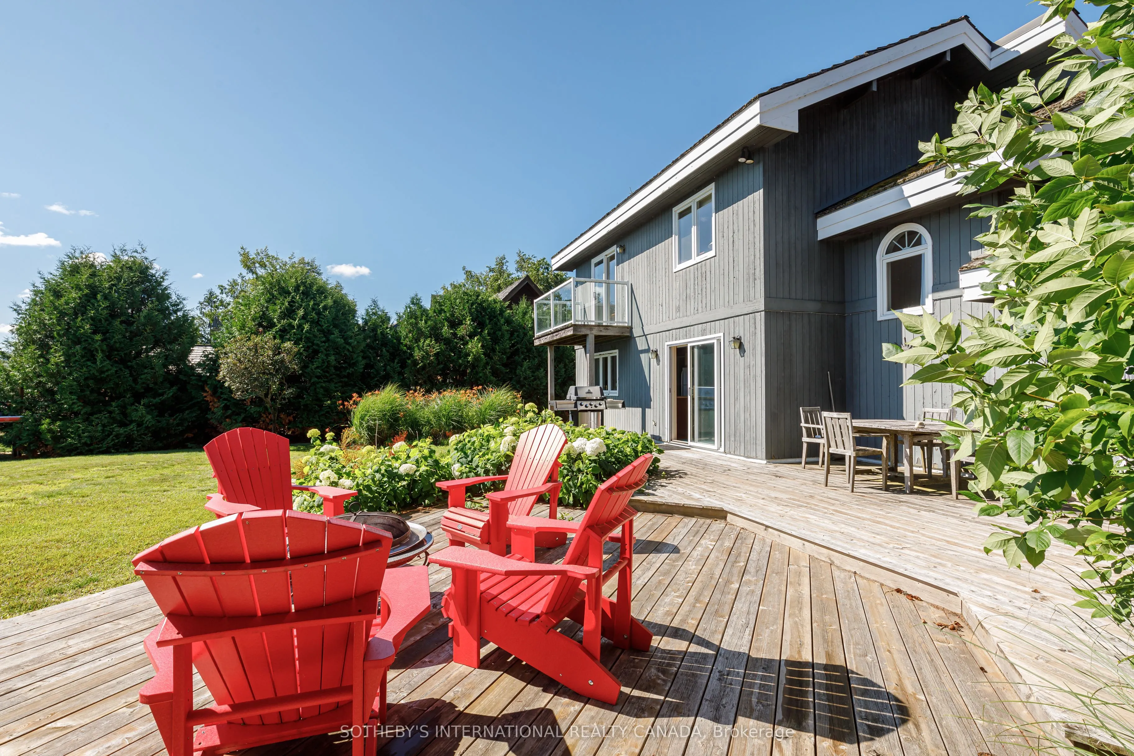 121 Fieldcrest Court