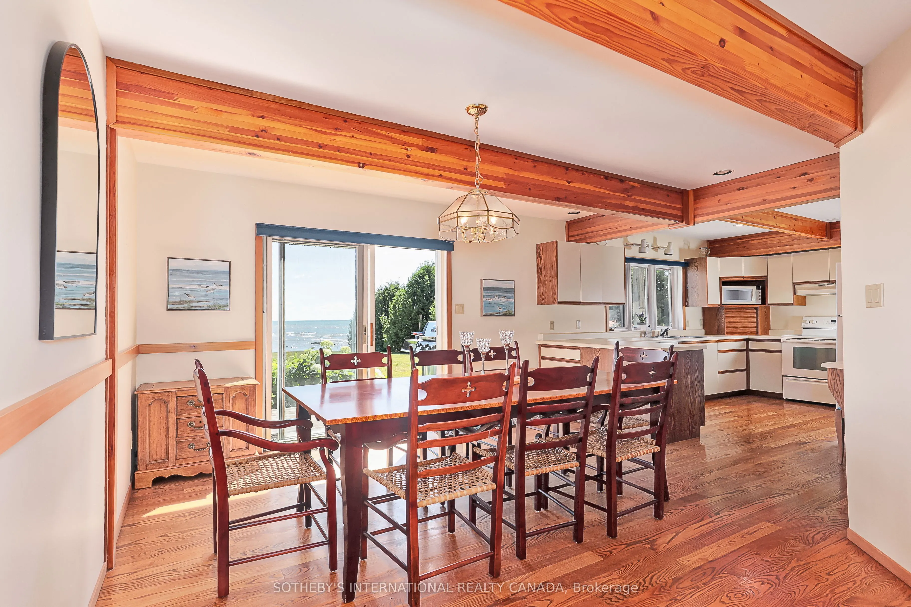 121 Fieldcrest Court