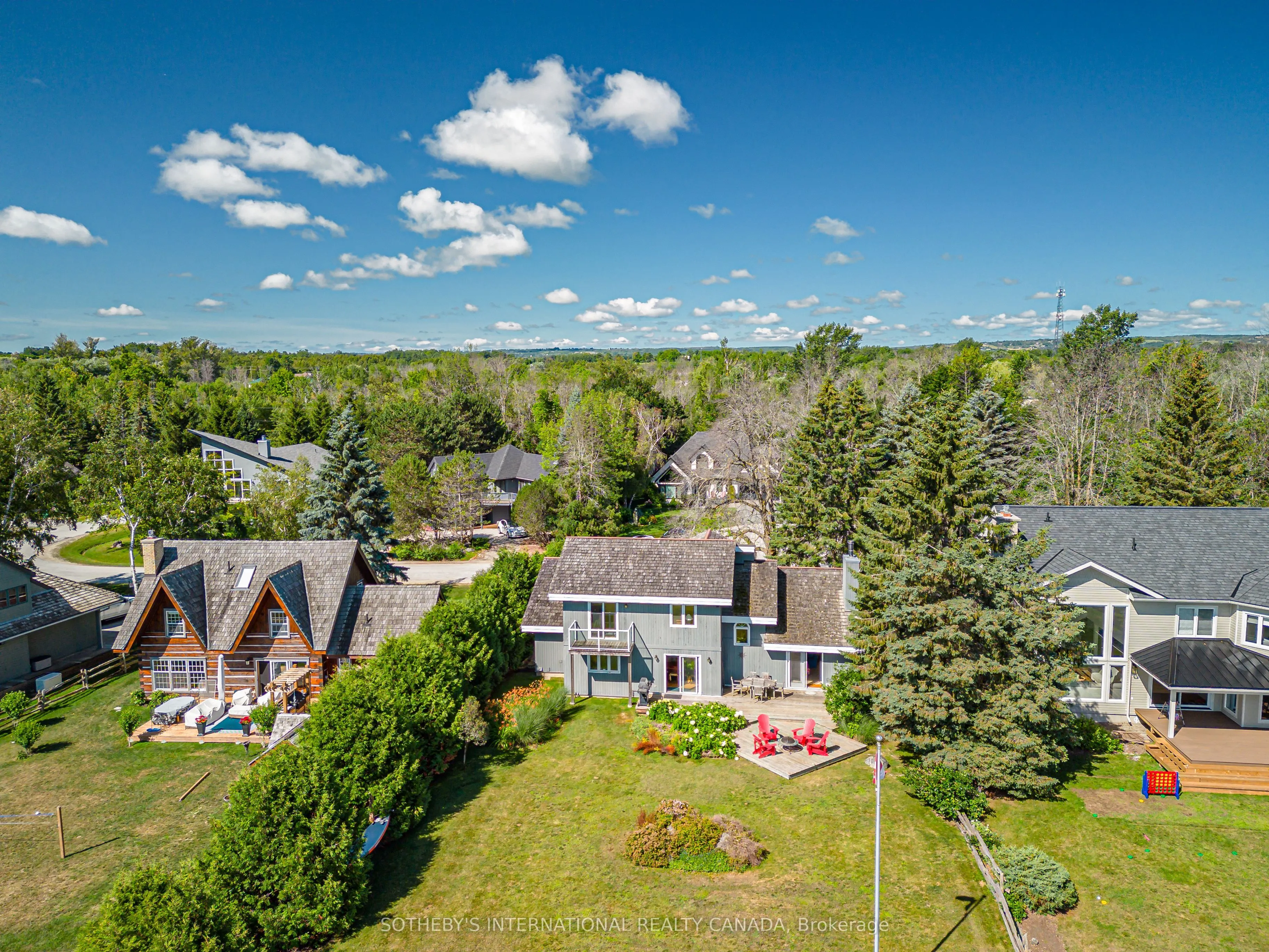 121 Fieldcrest Court