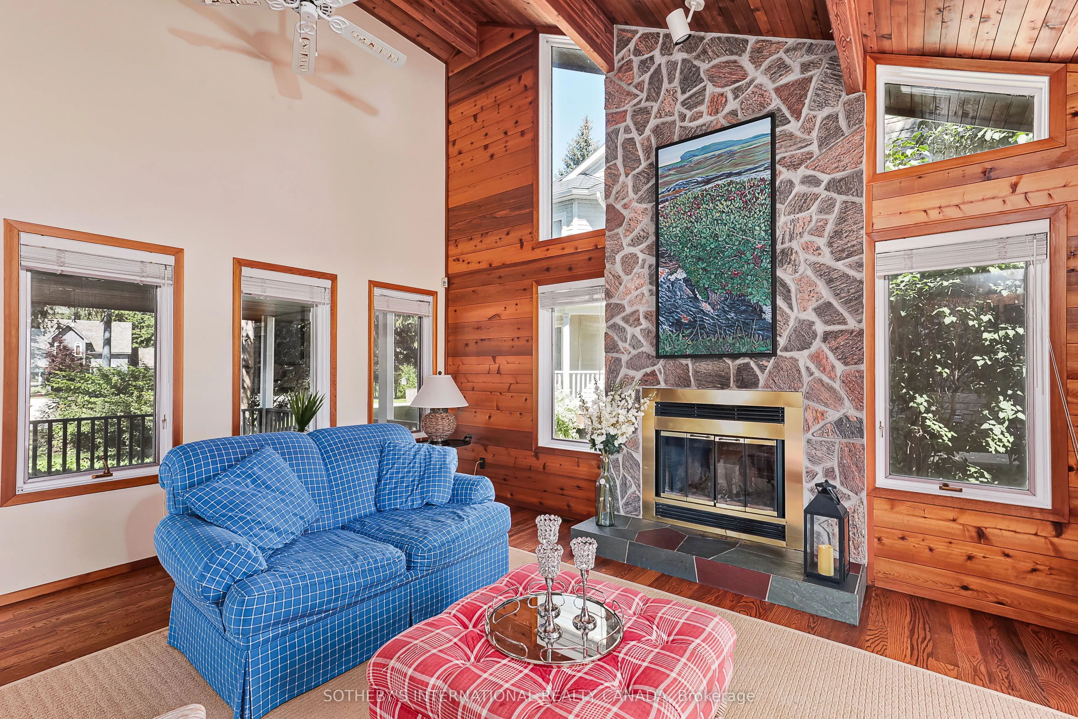 121 Fieldcrest Court