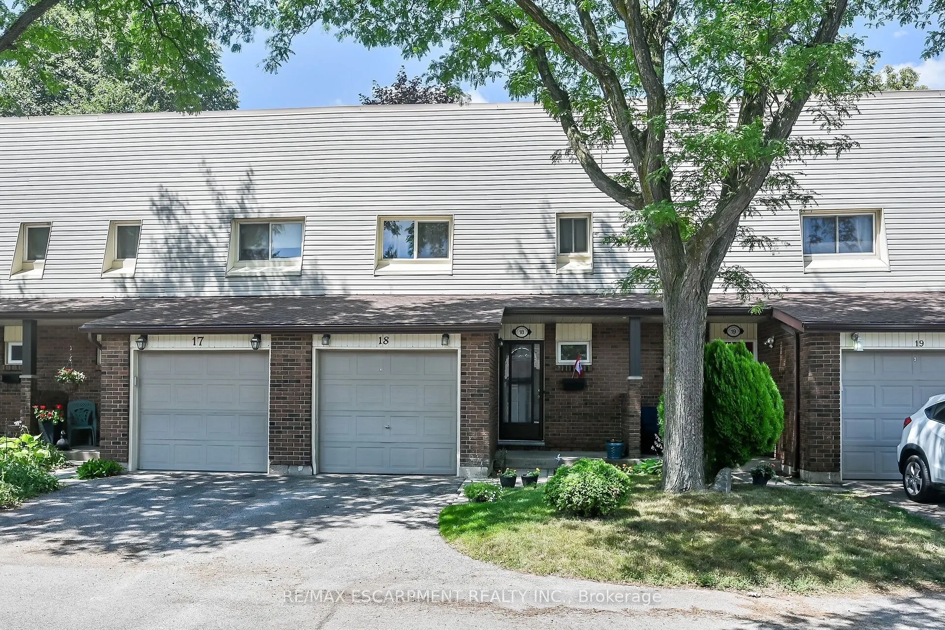 1460 Garth Street, #18