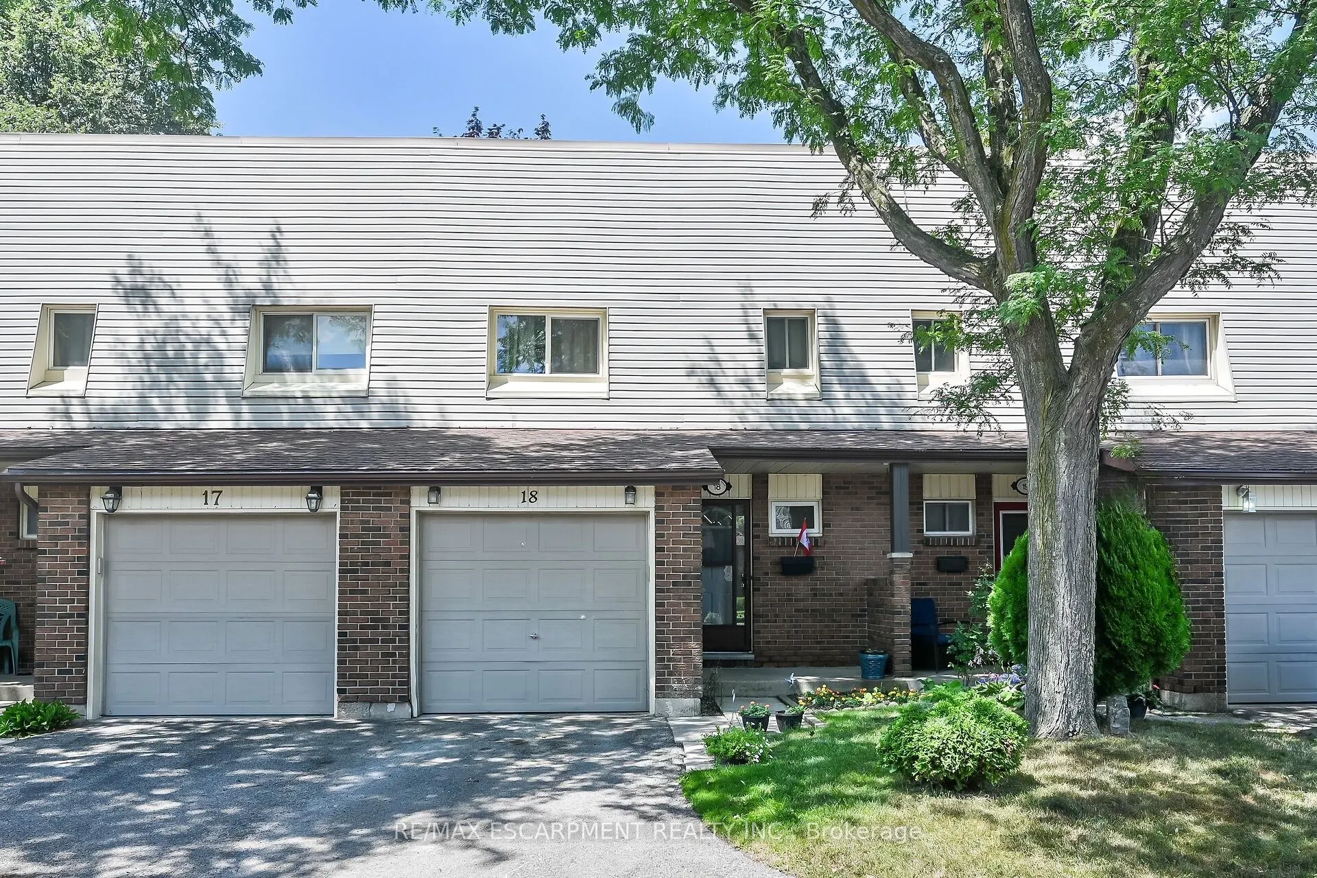 1460 Garth Street, #18