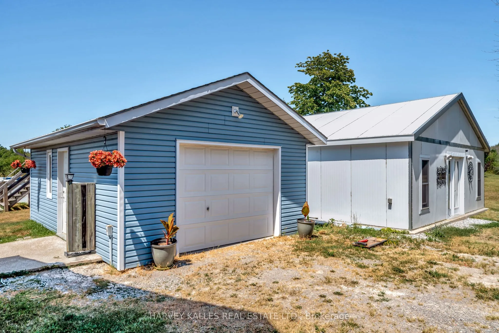 168 Schoolhouse Road