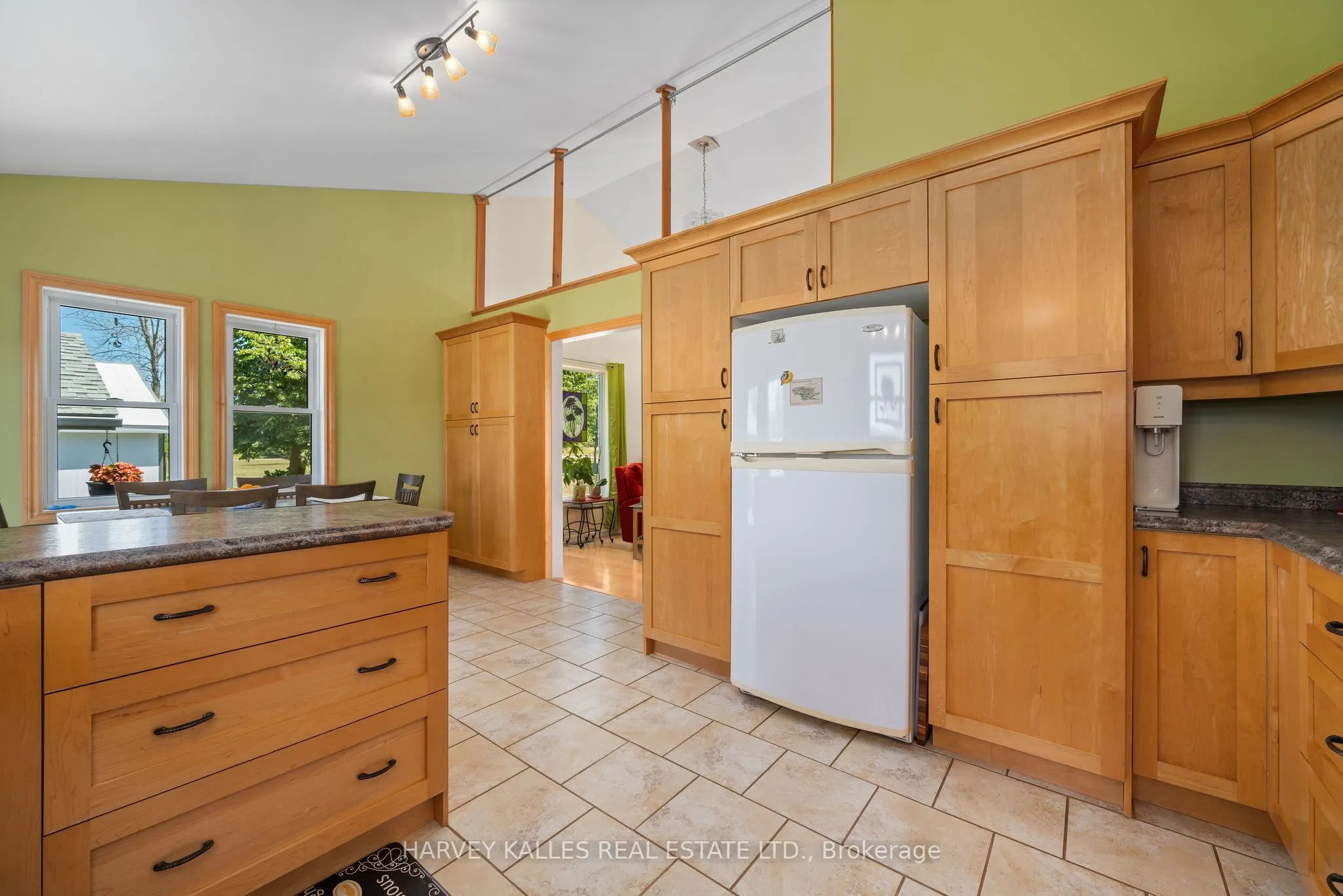 168 Schoolhouse Road