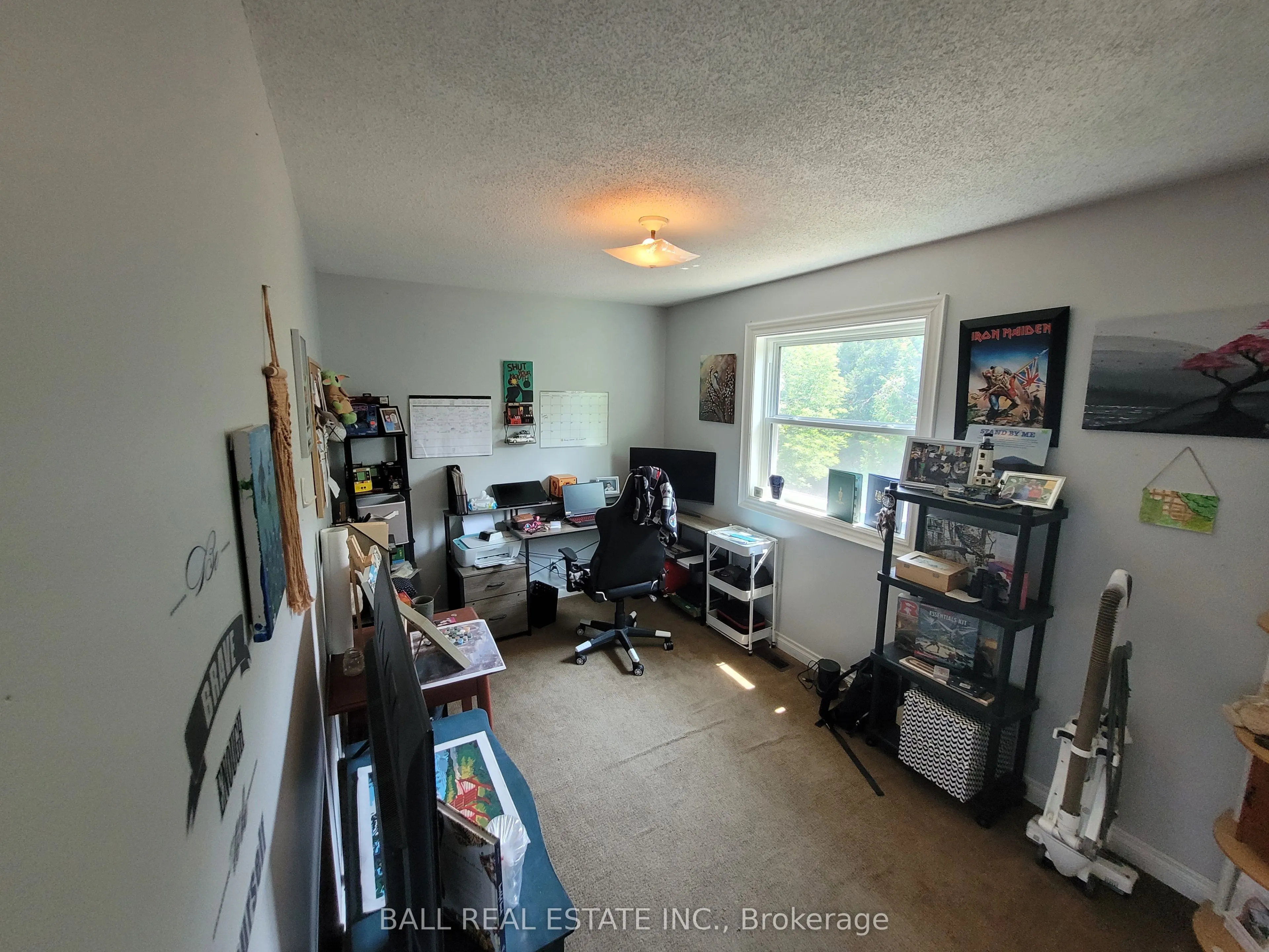 32 Champlain Boulevard