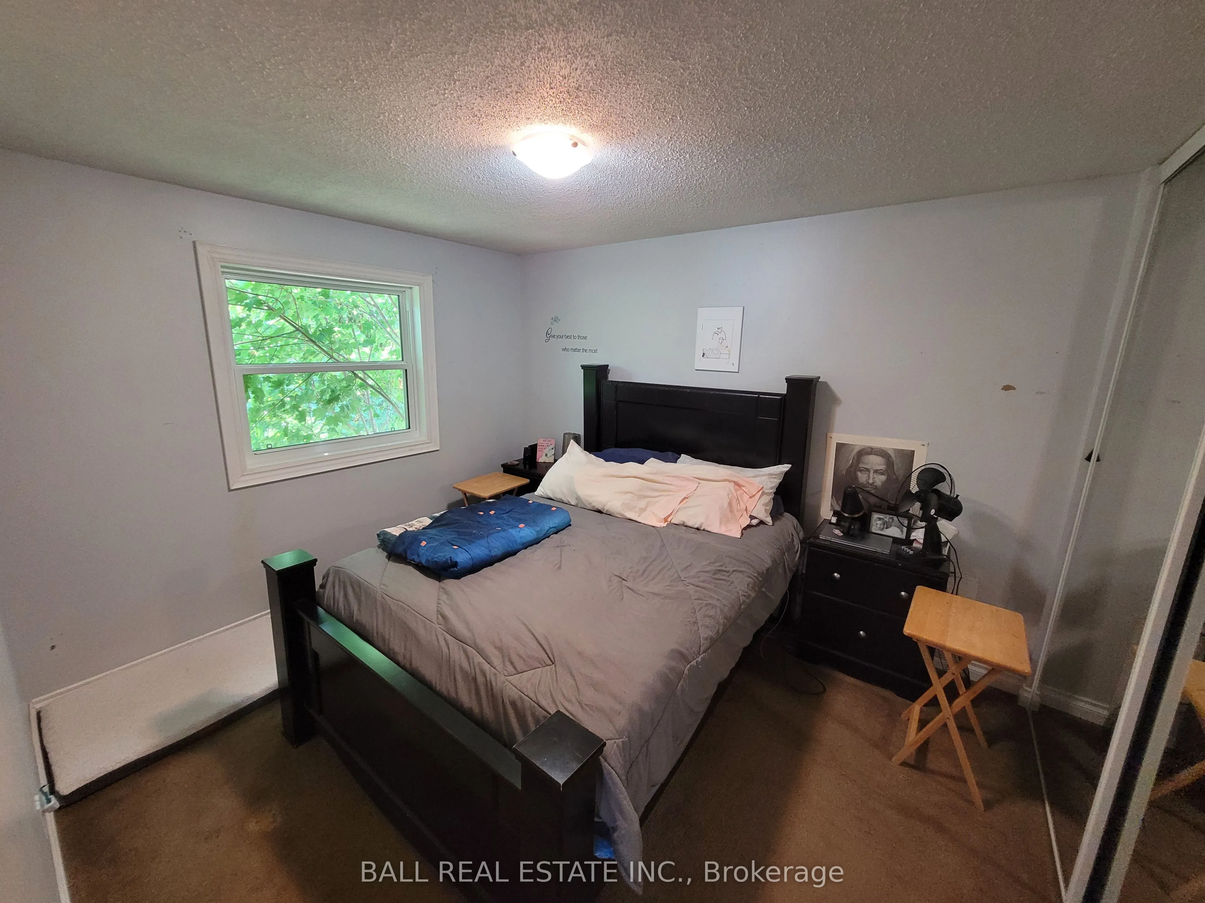 32 Champlain Boulevard