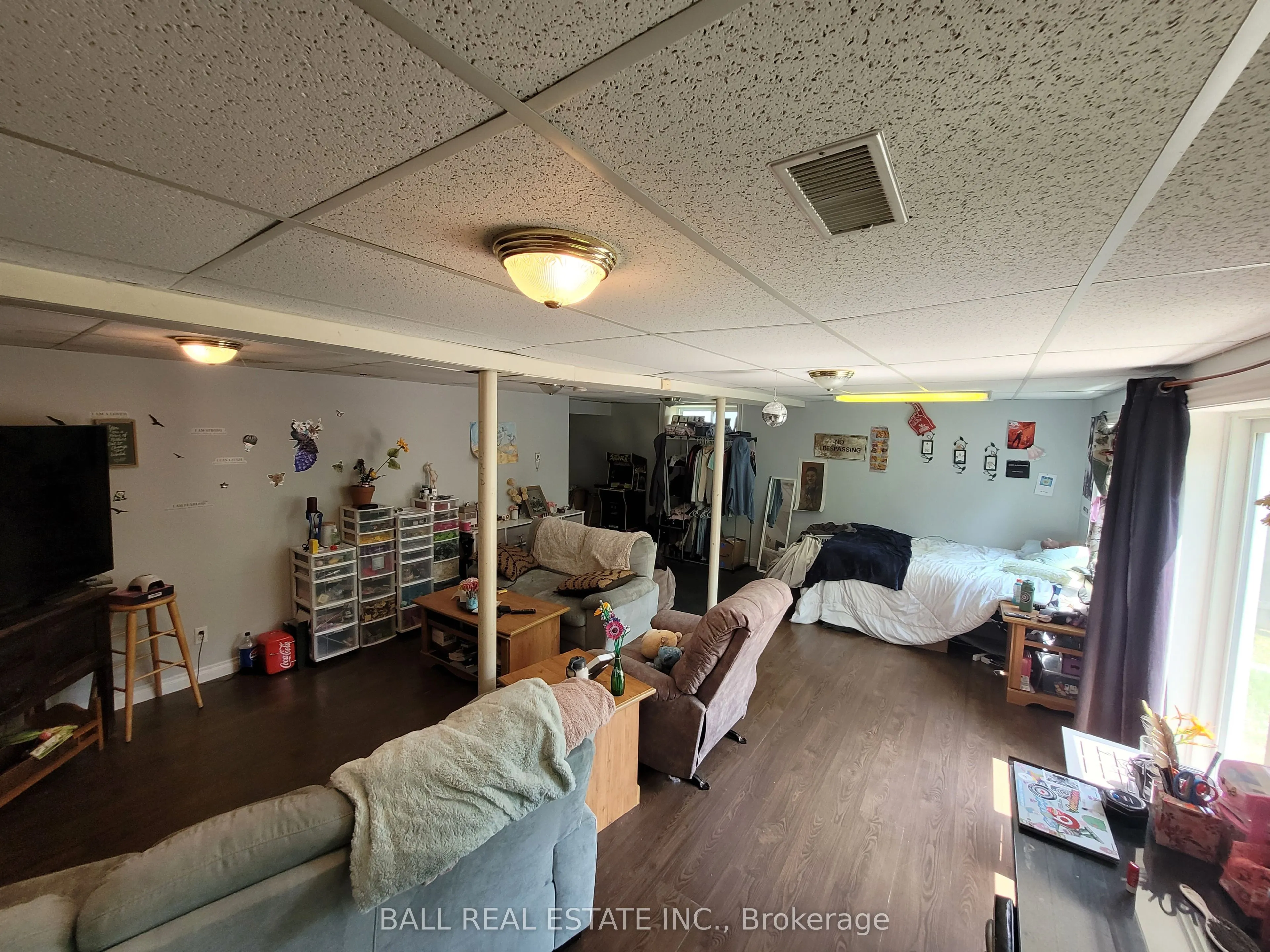 32 Champlain Boulevard