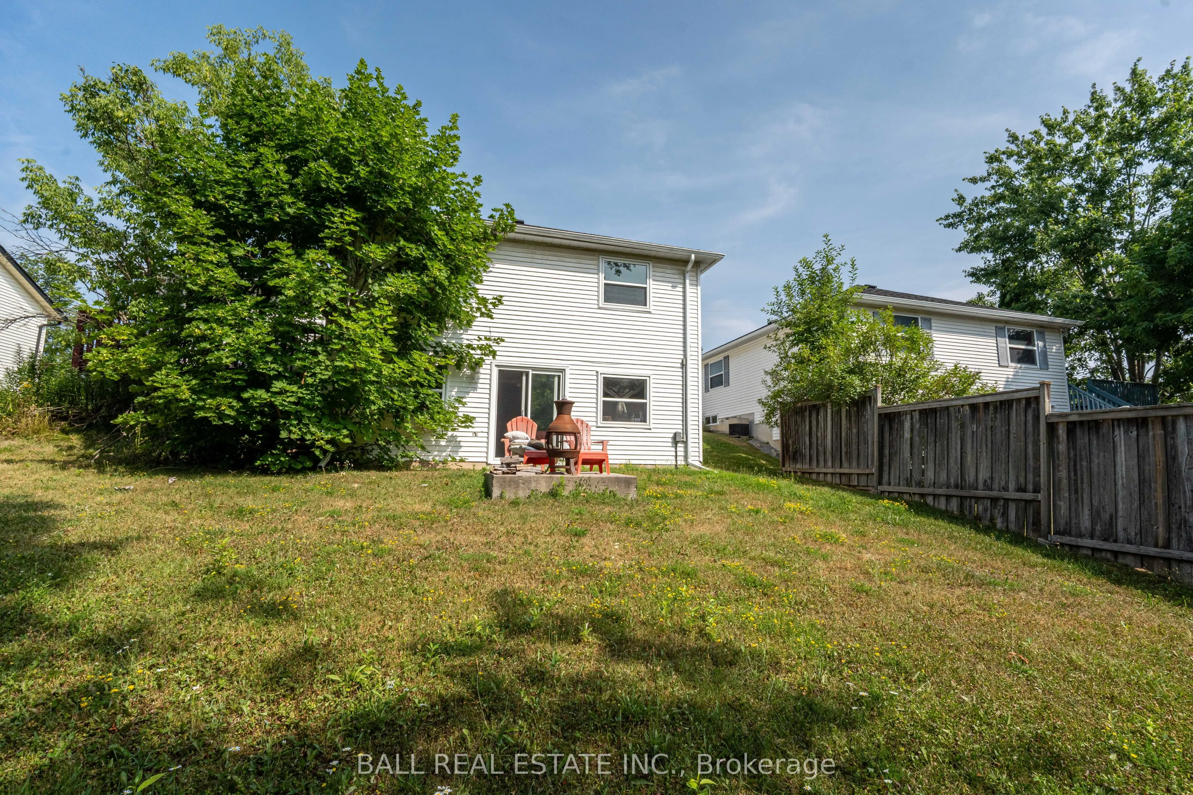 32 Champlain Boulevard