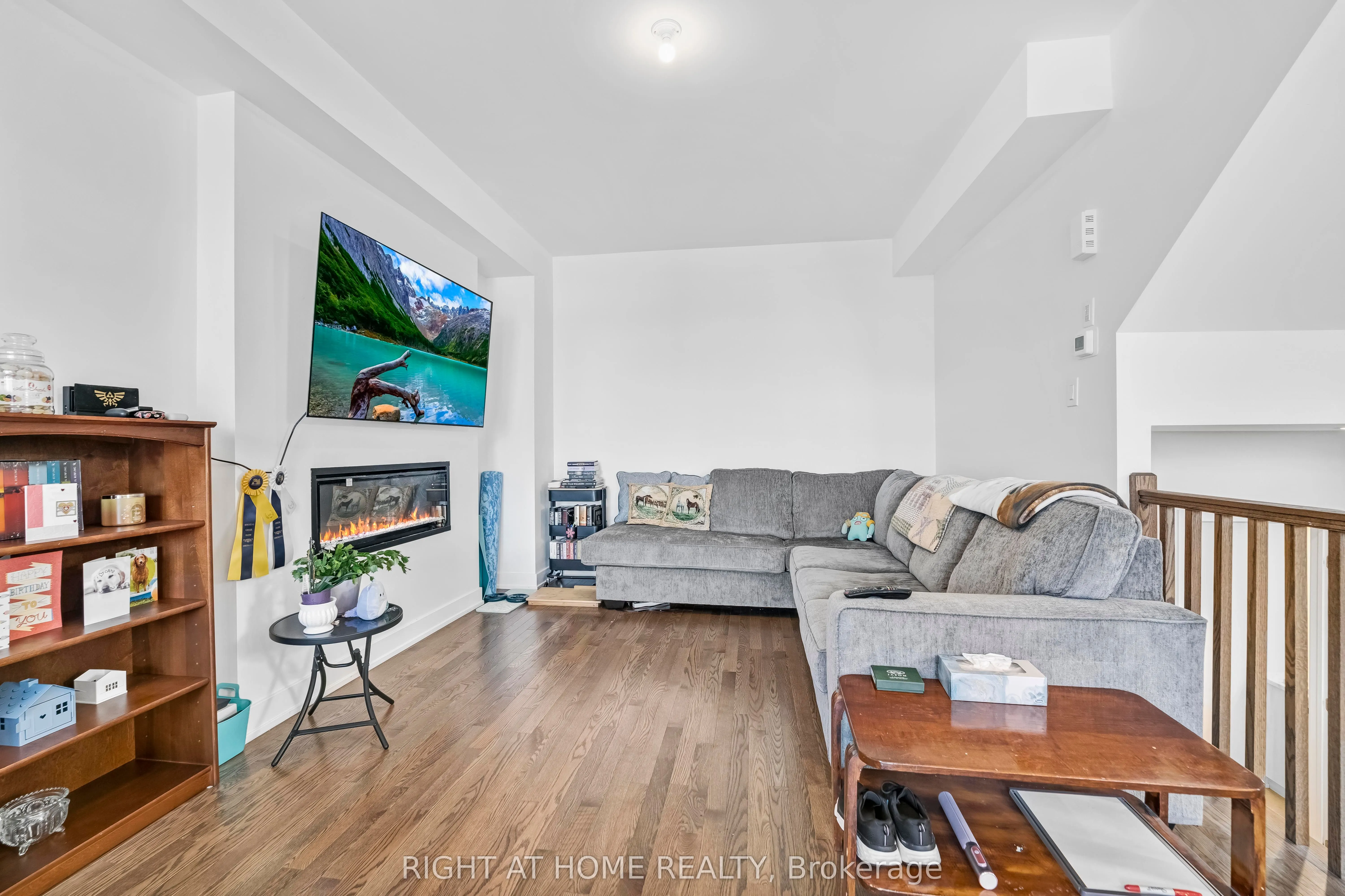 556 Tahoe Heights