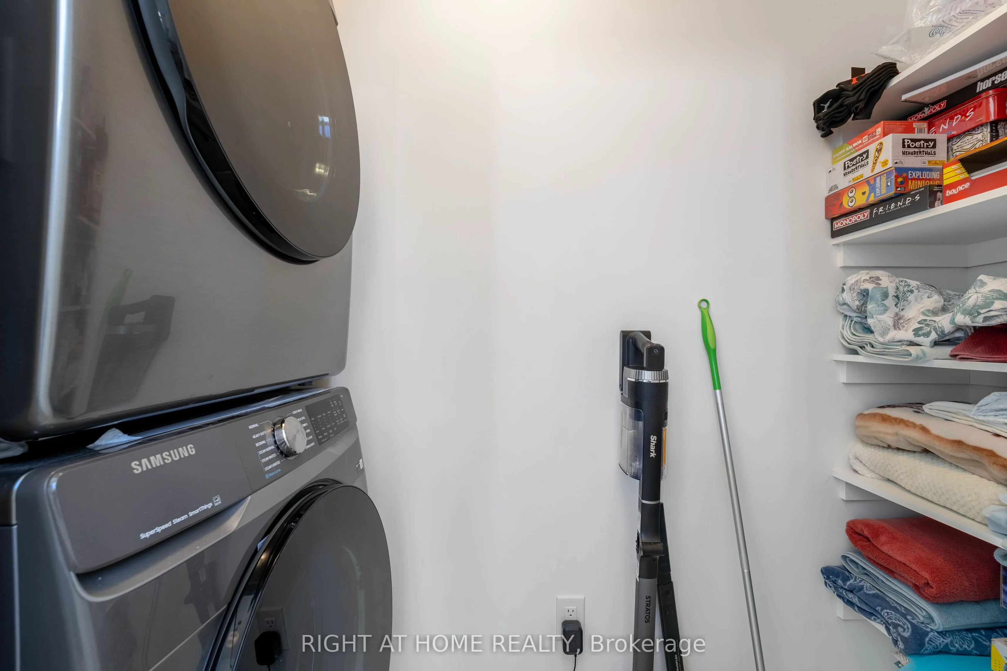 556 Tahoe Heights
