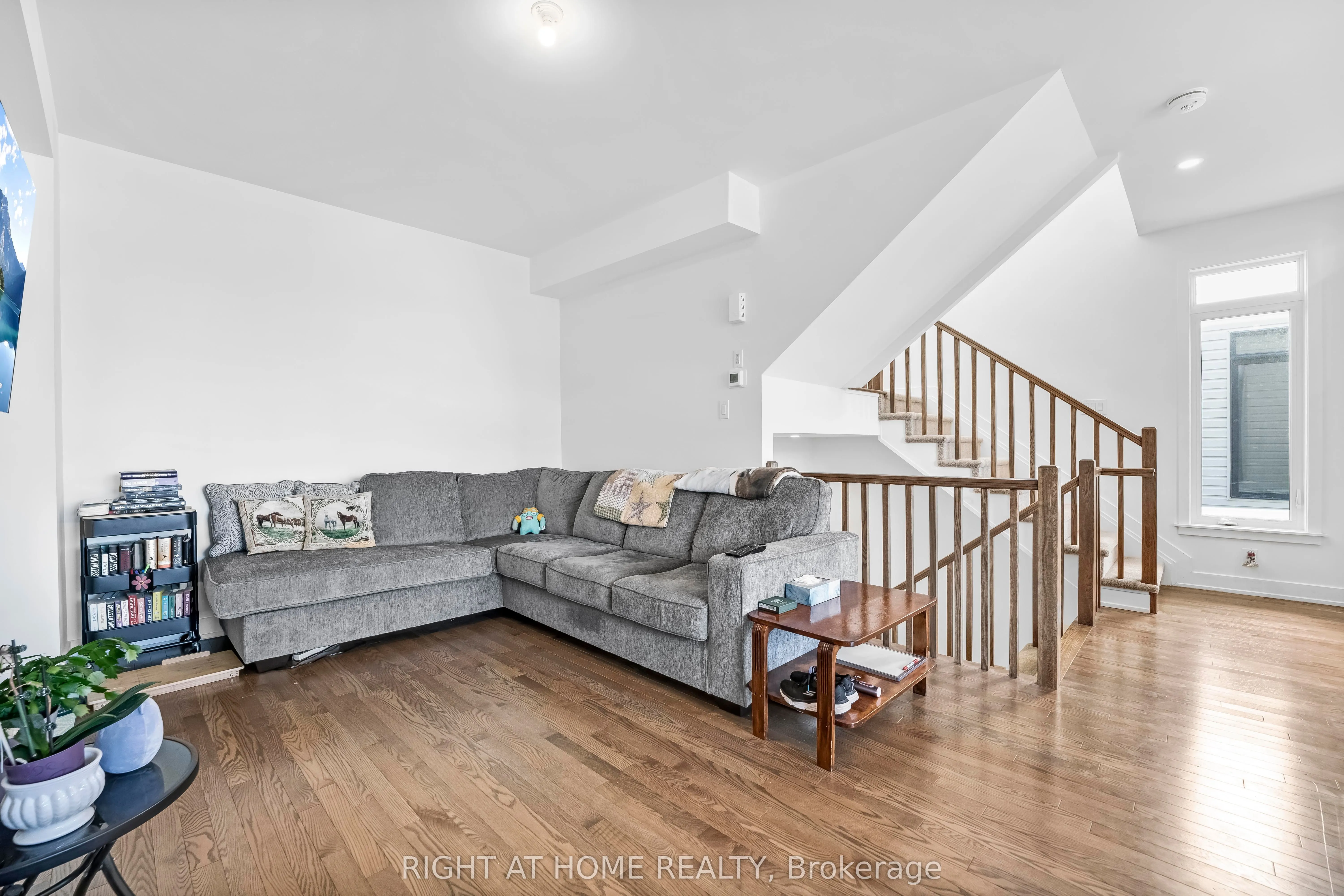 556 Tahoe Heights