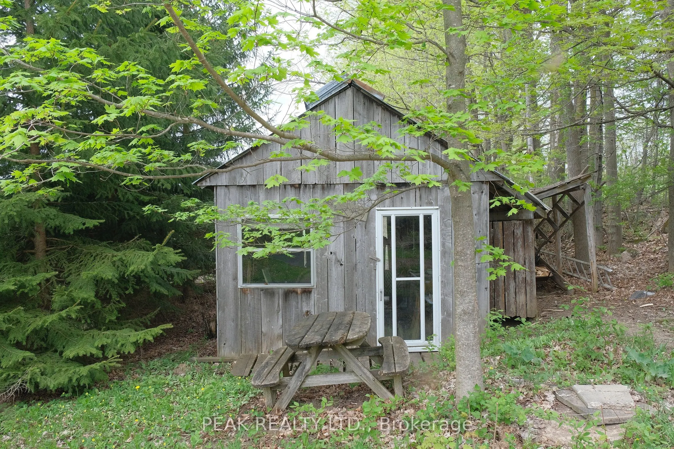 546299 Sideroad 4B Road