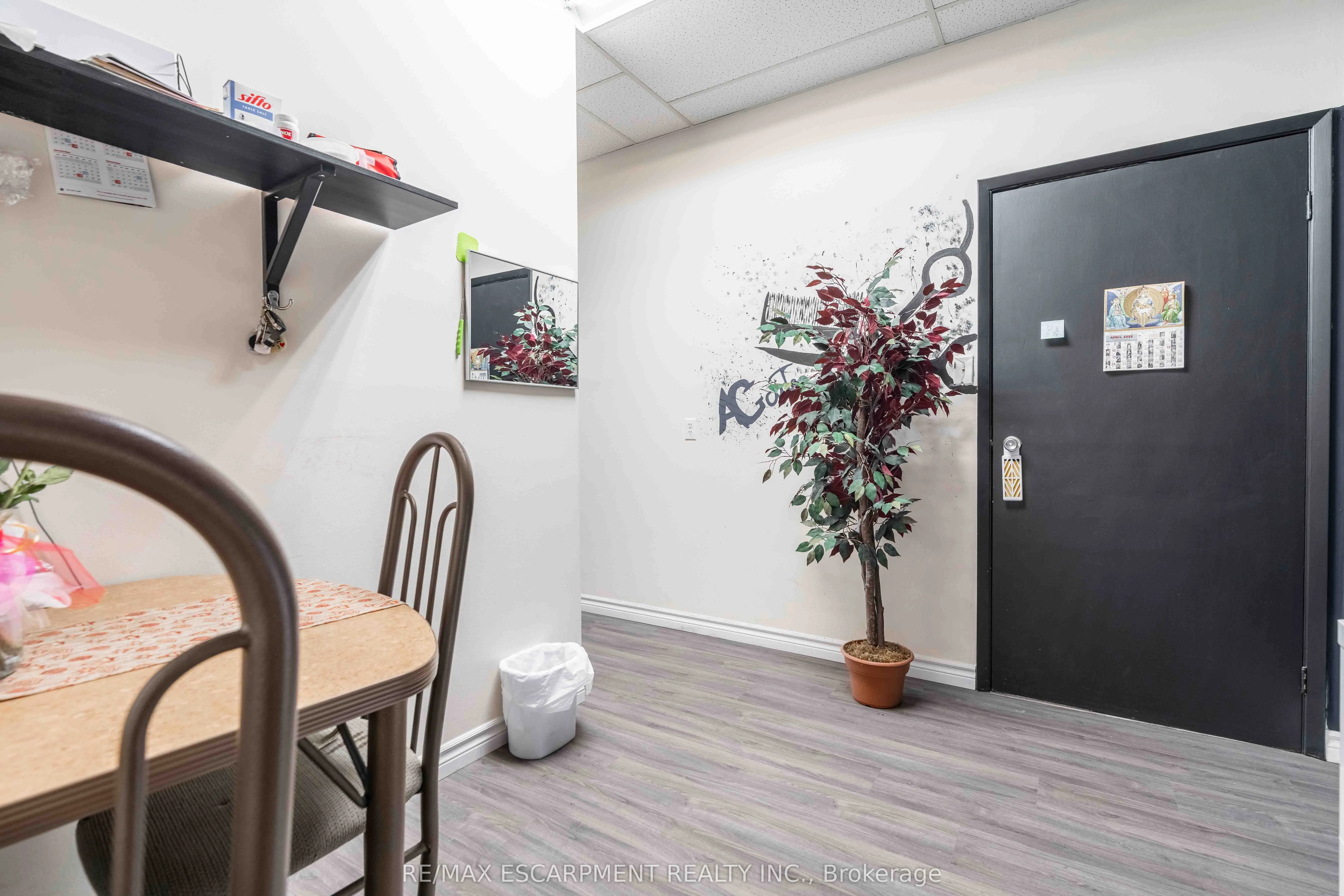 720 Upper James Street, #5