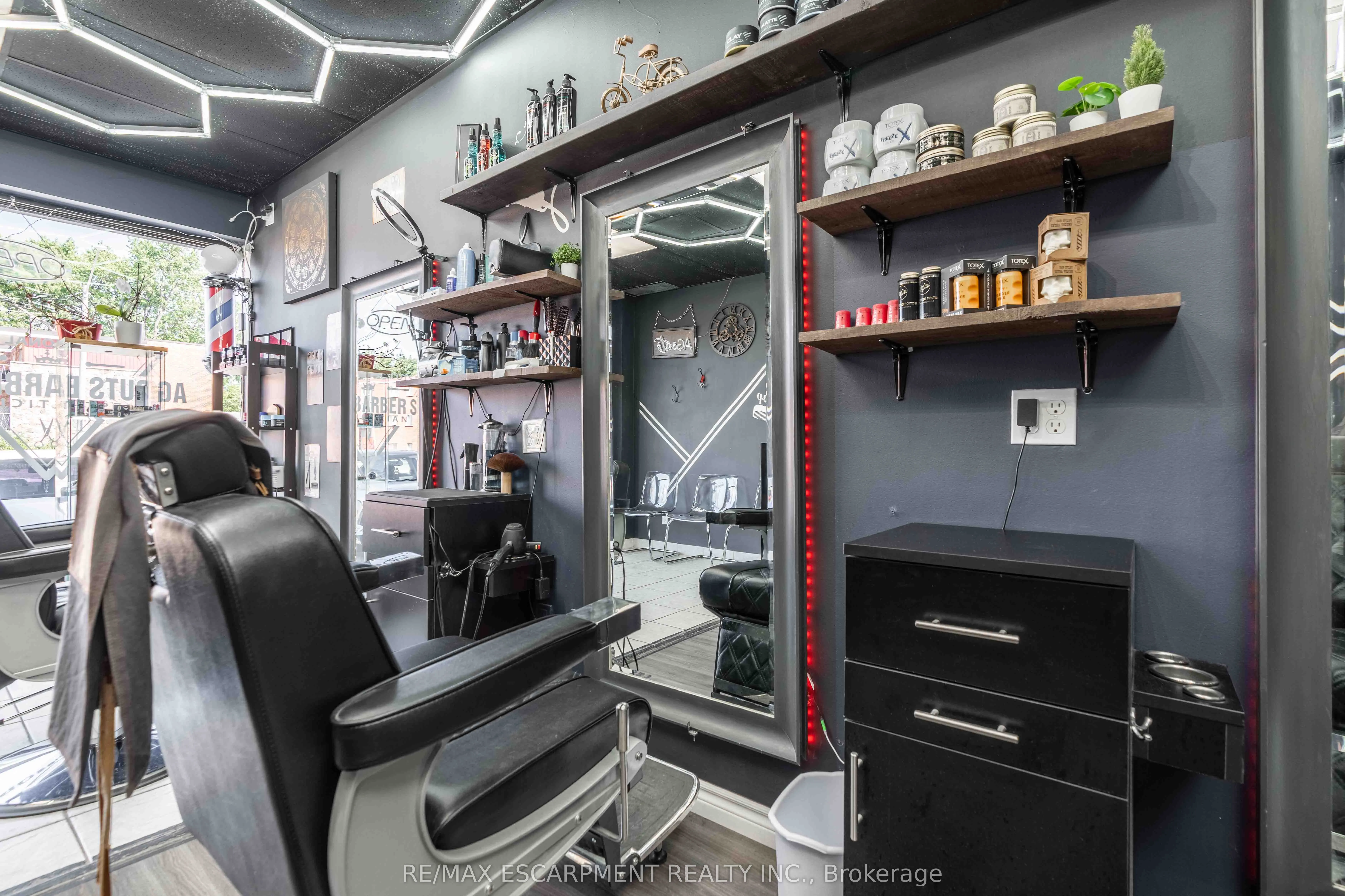 720 Upper James Street, #5