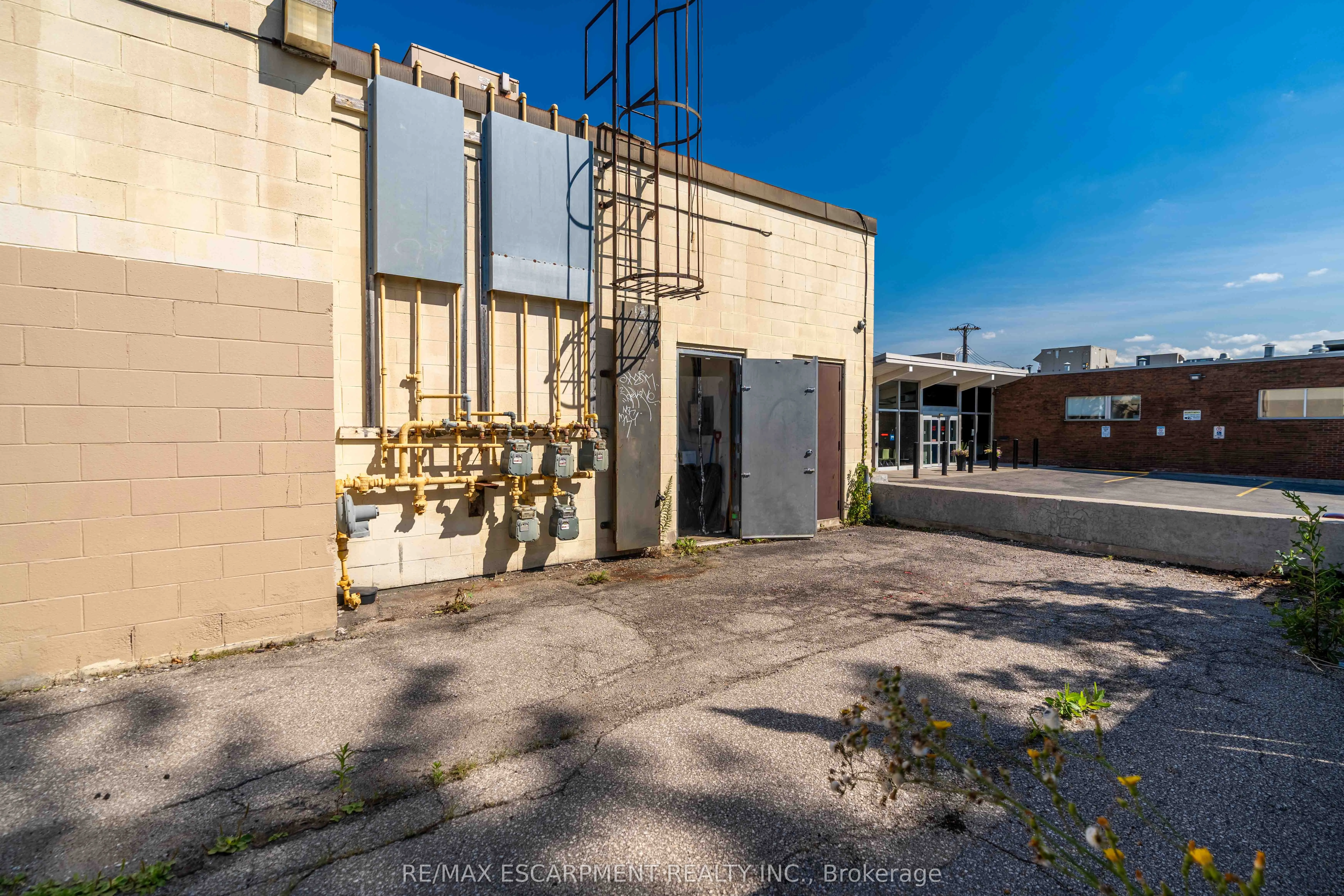720 Upper James Street, #5