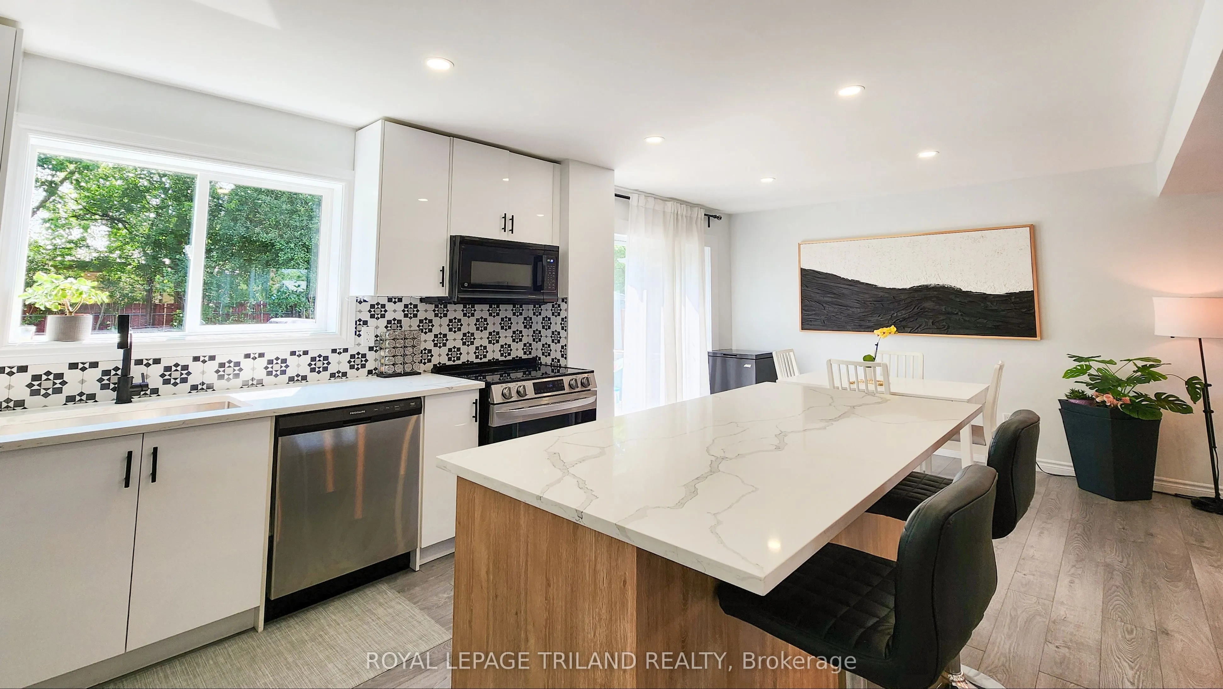 51 Ashbury Avenue