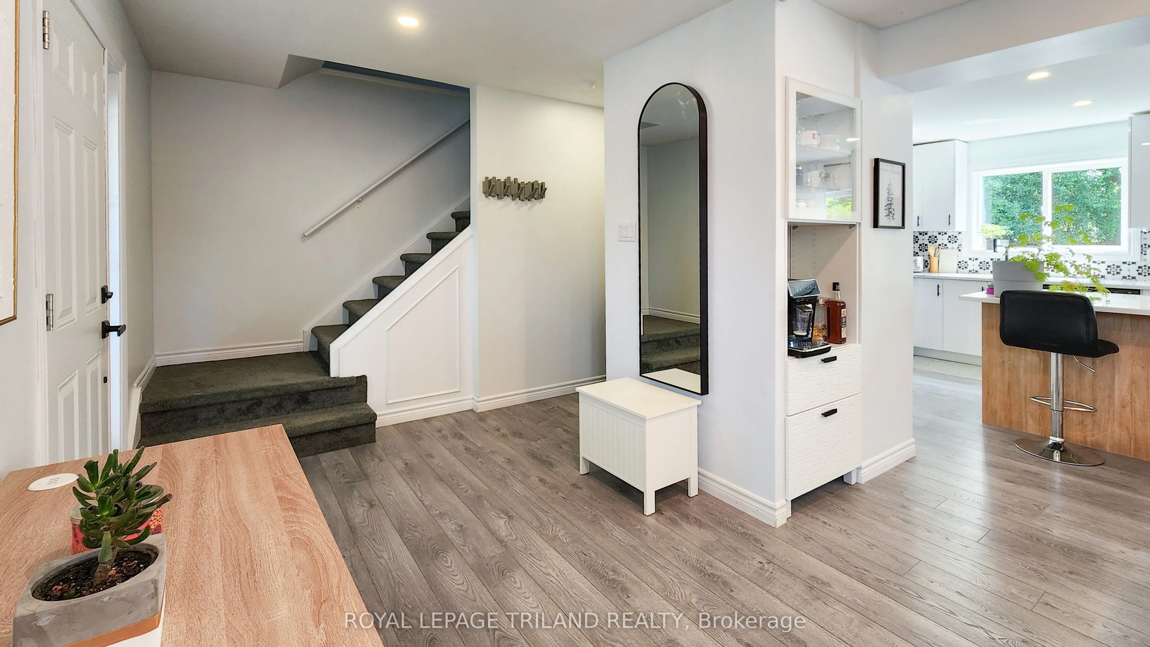 51 Ashbury Avenue