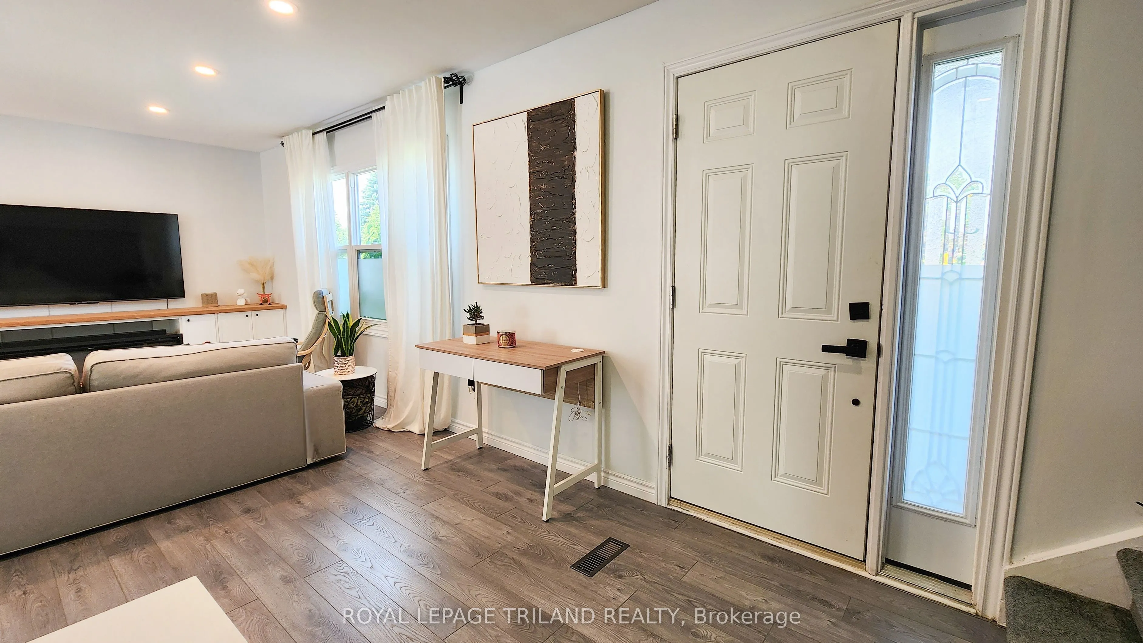 51 Ashbury Avenue