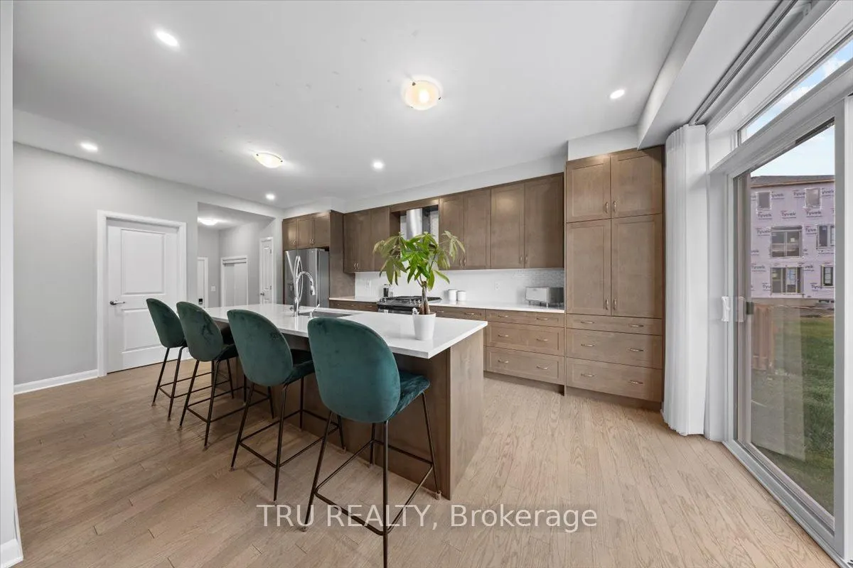 618 Galarneau Way