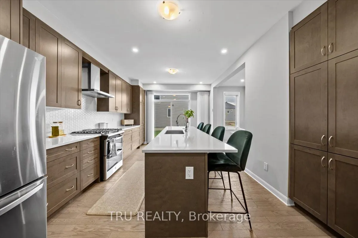 618 Galarneau Way