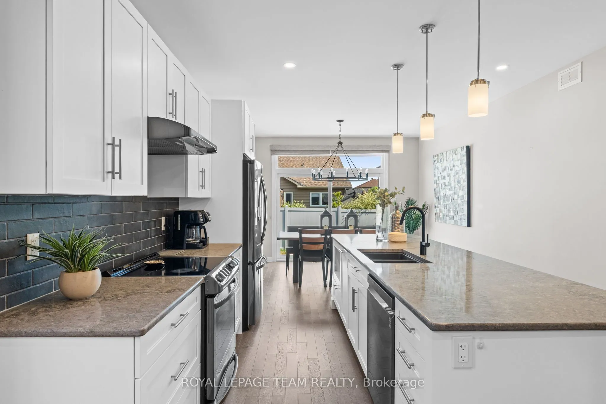 851 Reaume Street