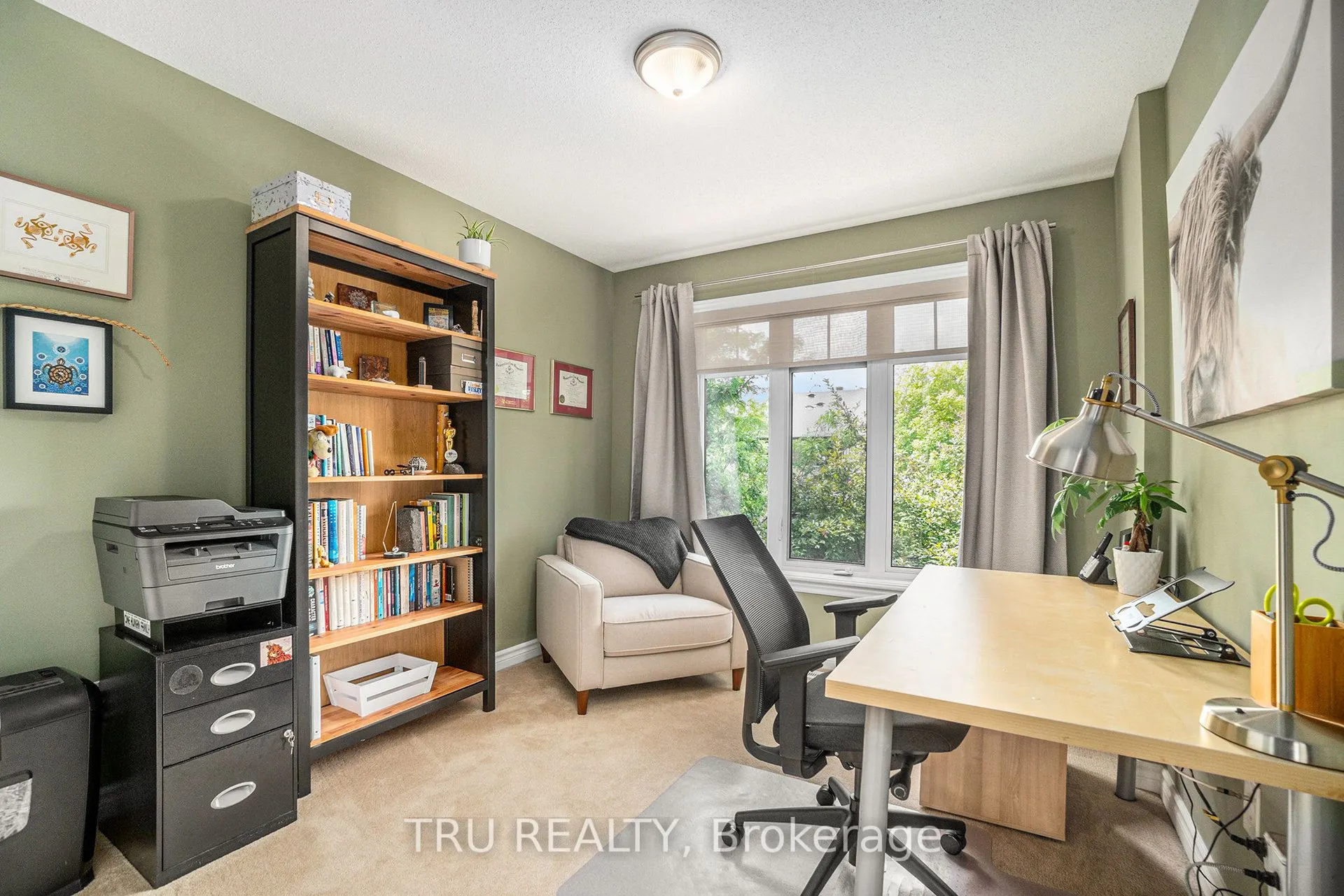 1113 TISCHART Crescent