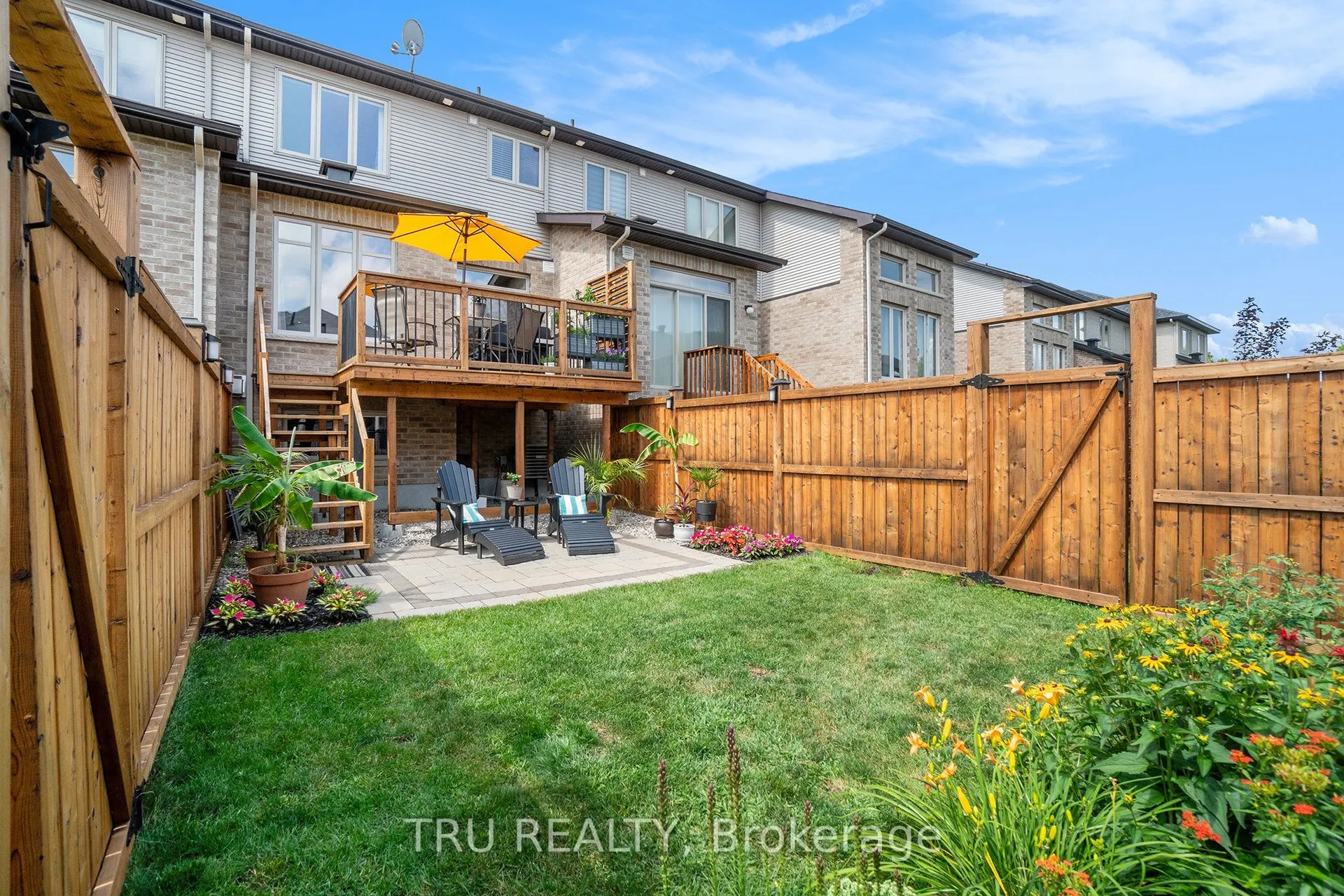 1113 TISCHART Crescent