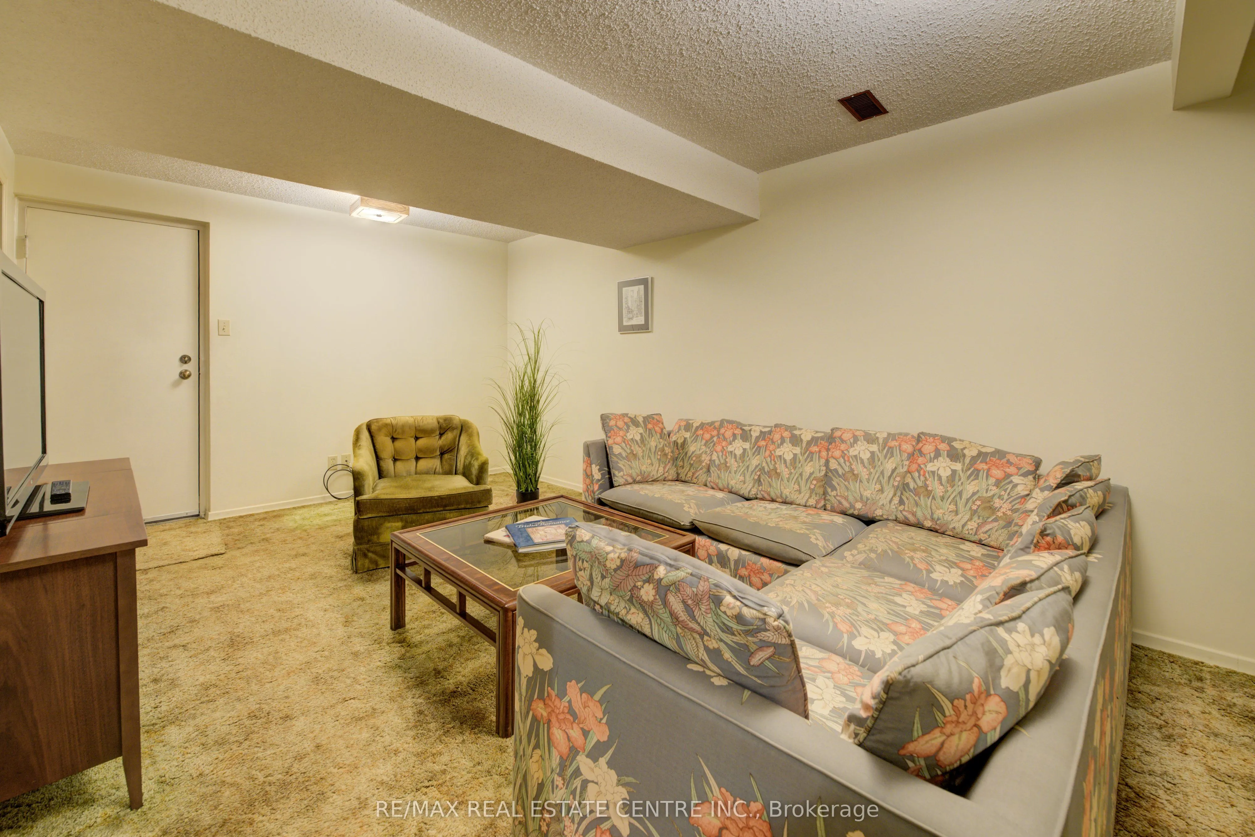 493 Beechwood Drive, #4