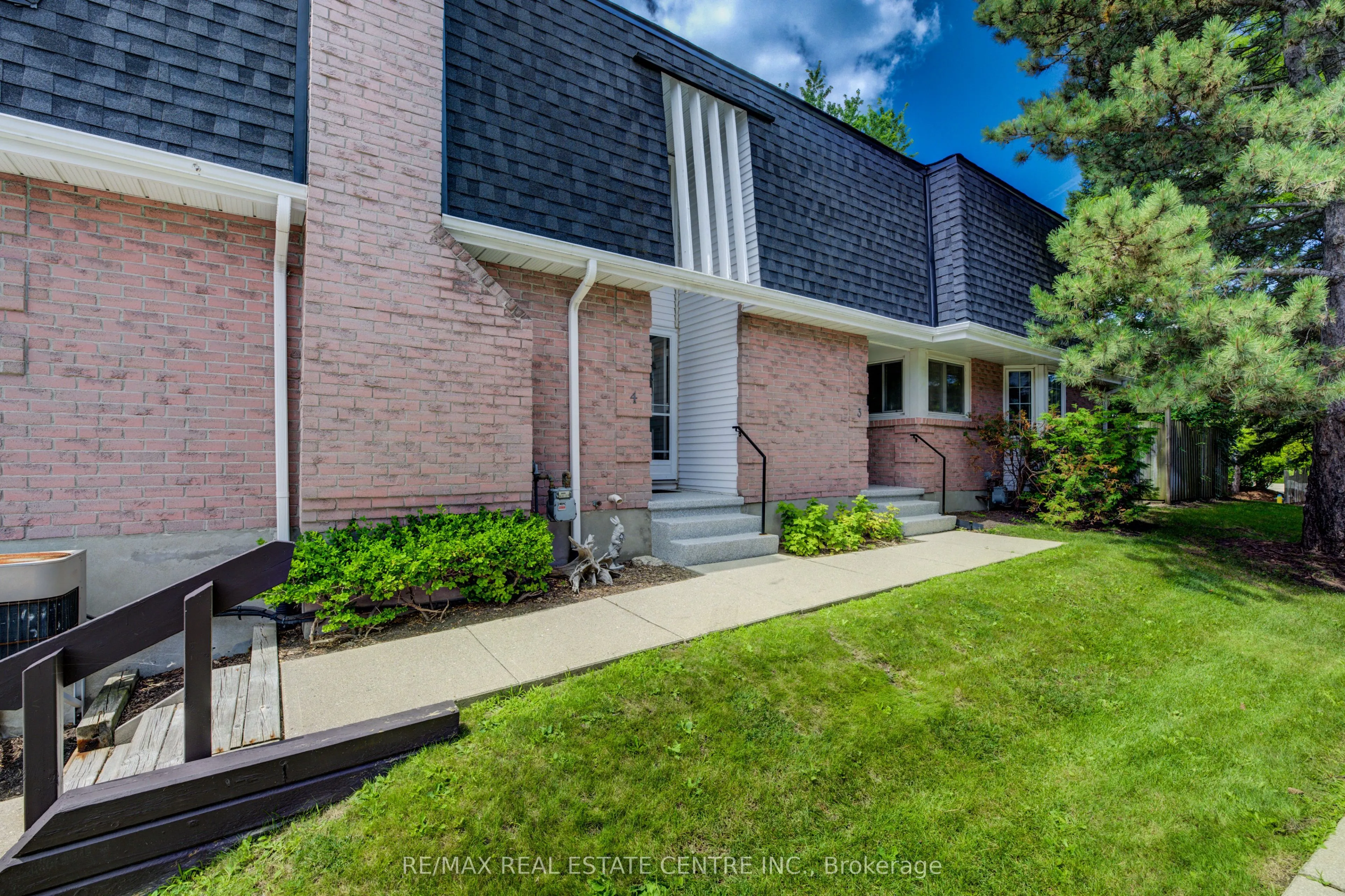 493 Beechwood Drive, #4