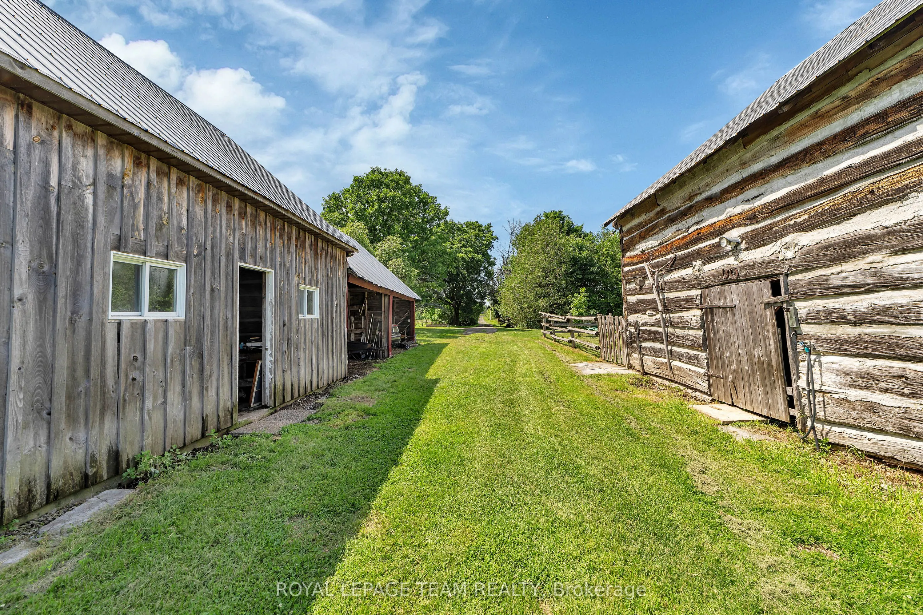 8202 Flewellyn Road