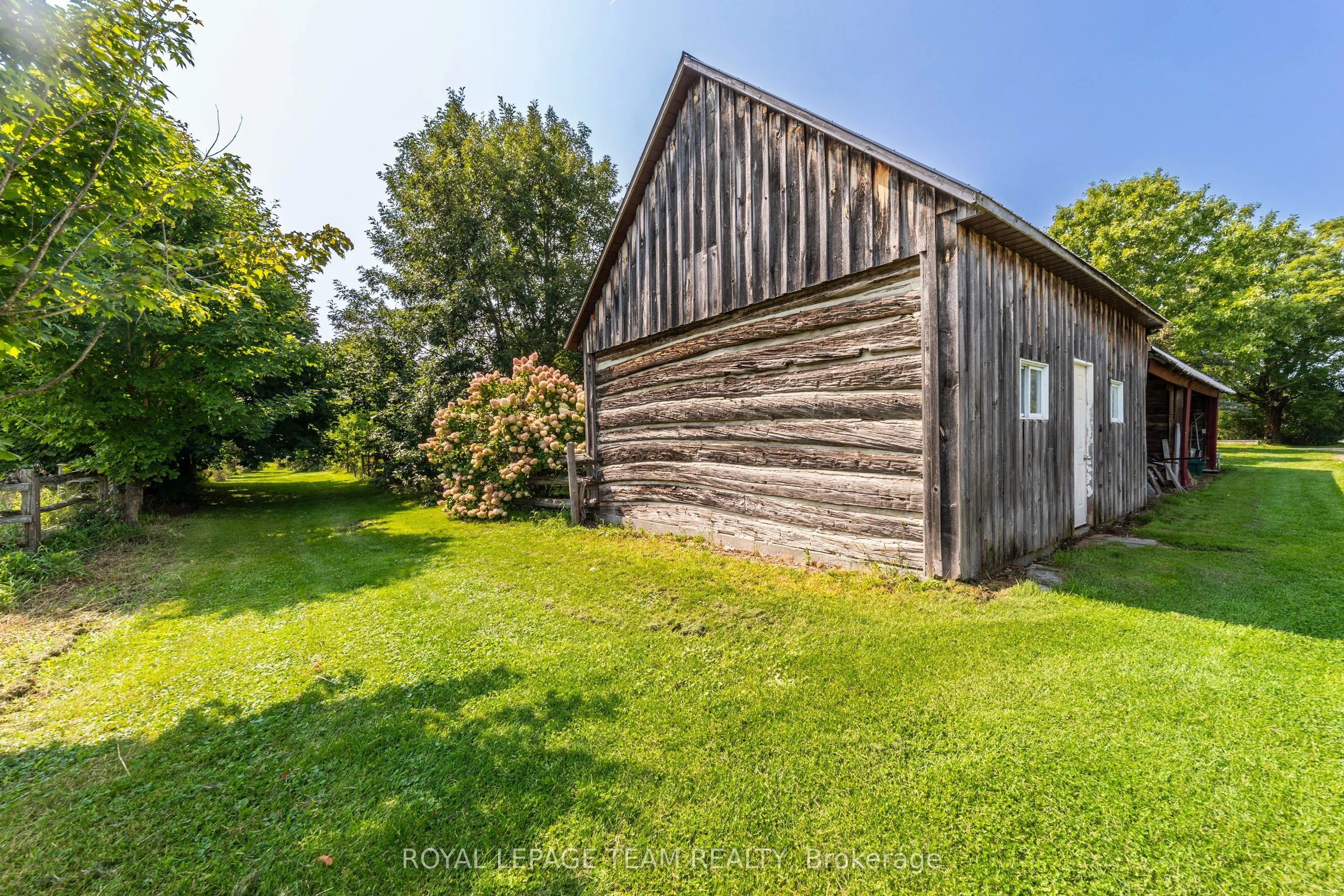 8202 Flewellyn Road