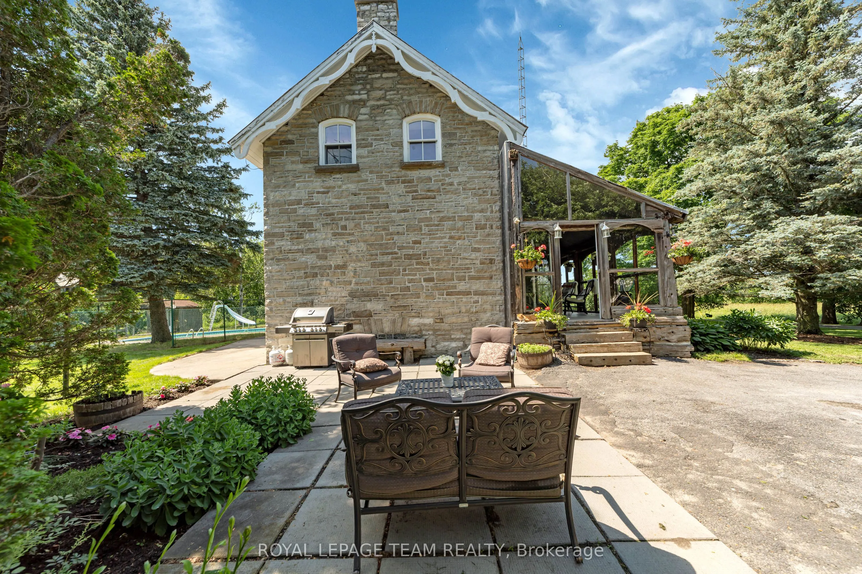 8202 Flewellyn Road