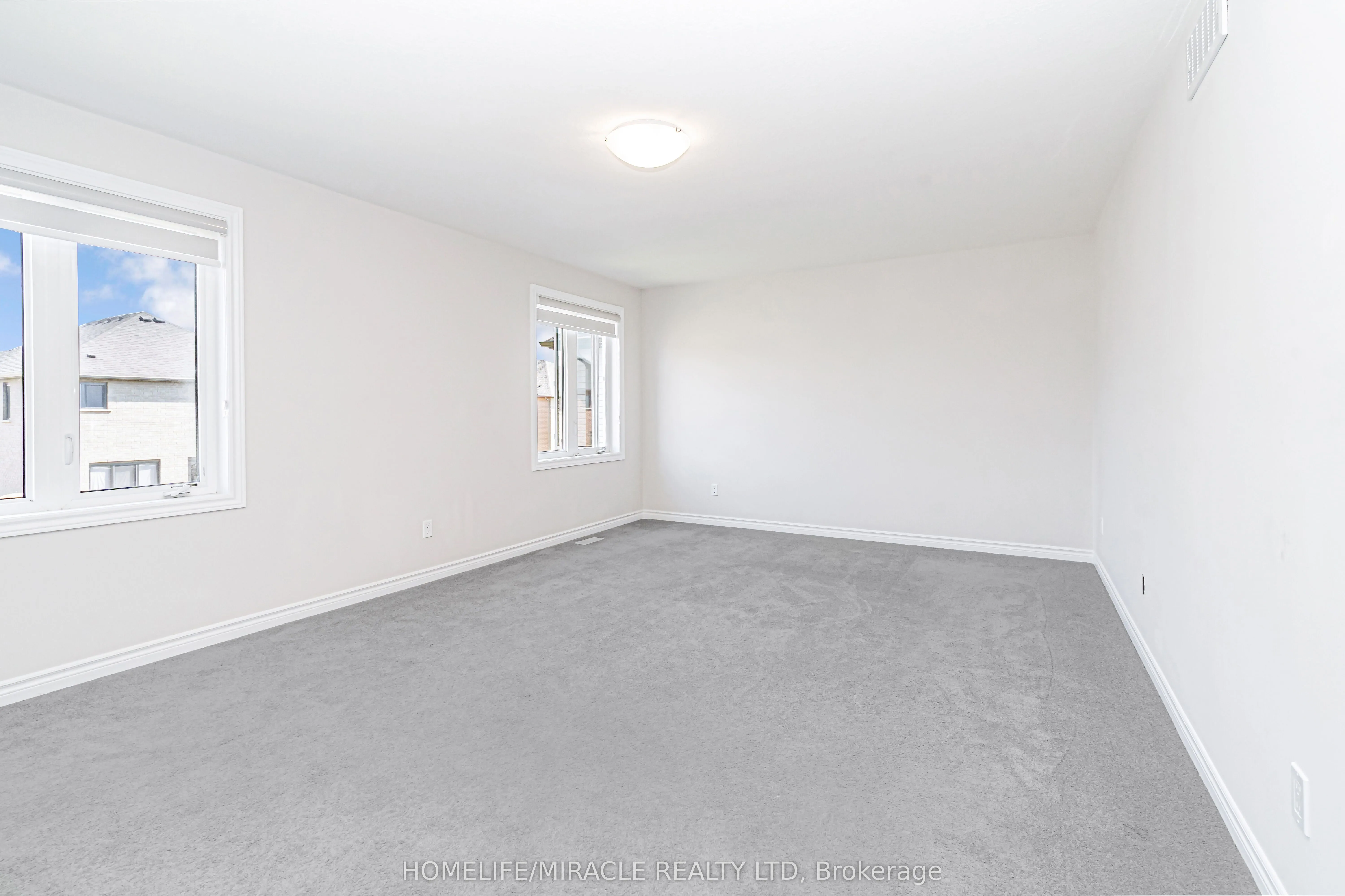 24 Sass Cres Crescent