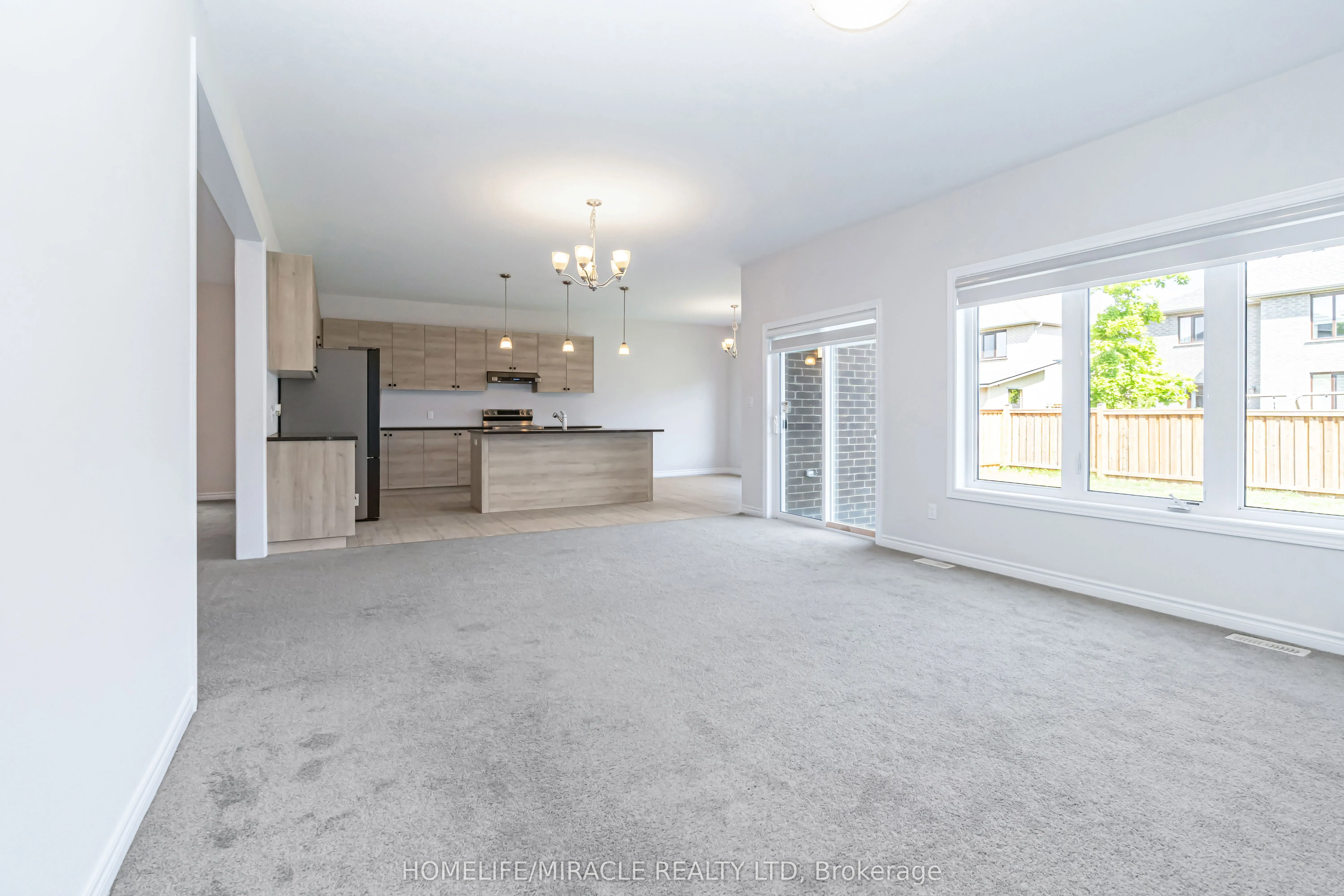 24 Sass Cres Crescent
