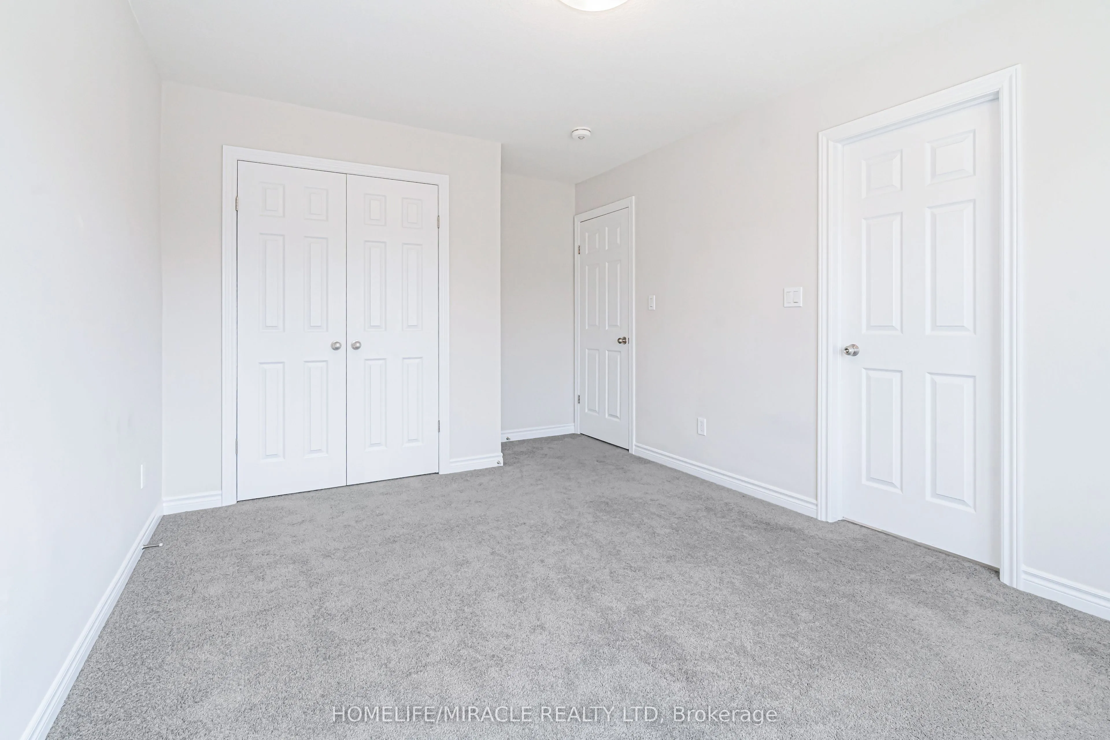 24 Sass Cres Crescent