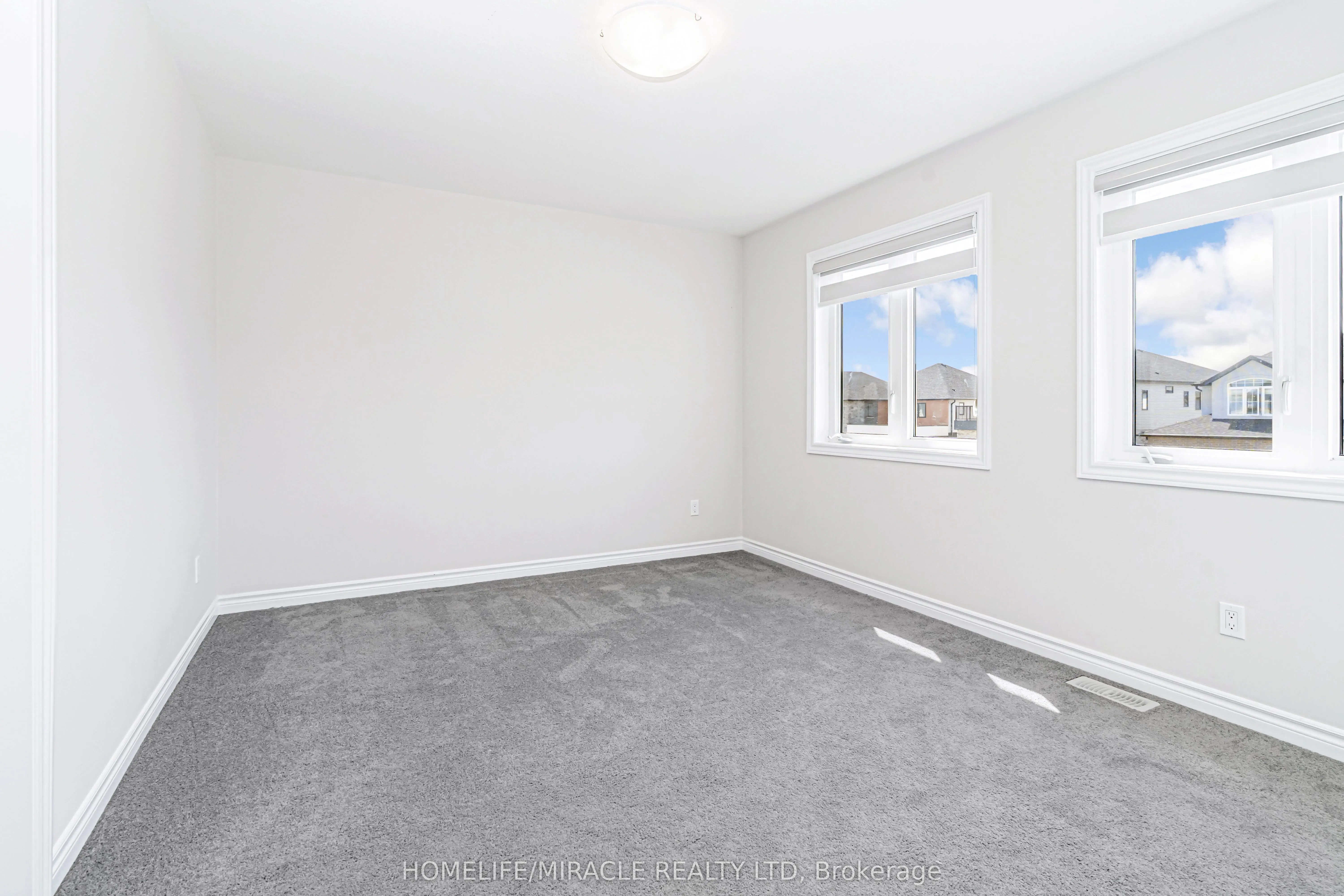 24 Sass Cres Crescent