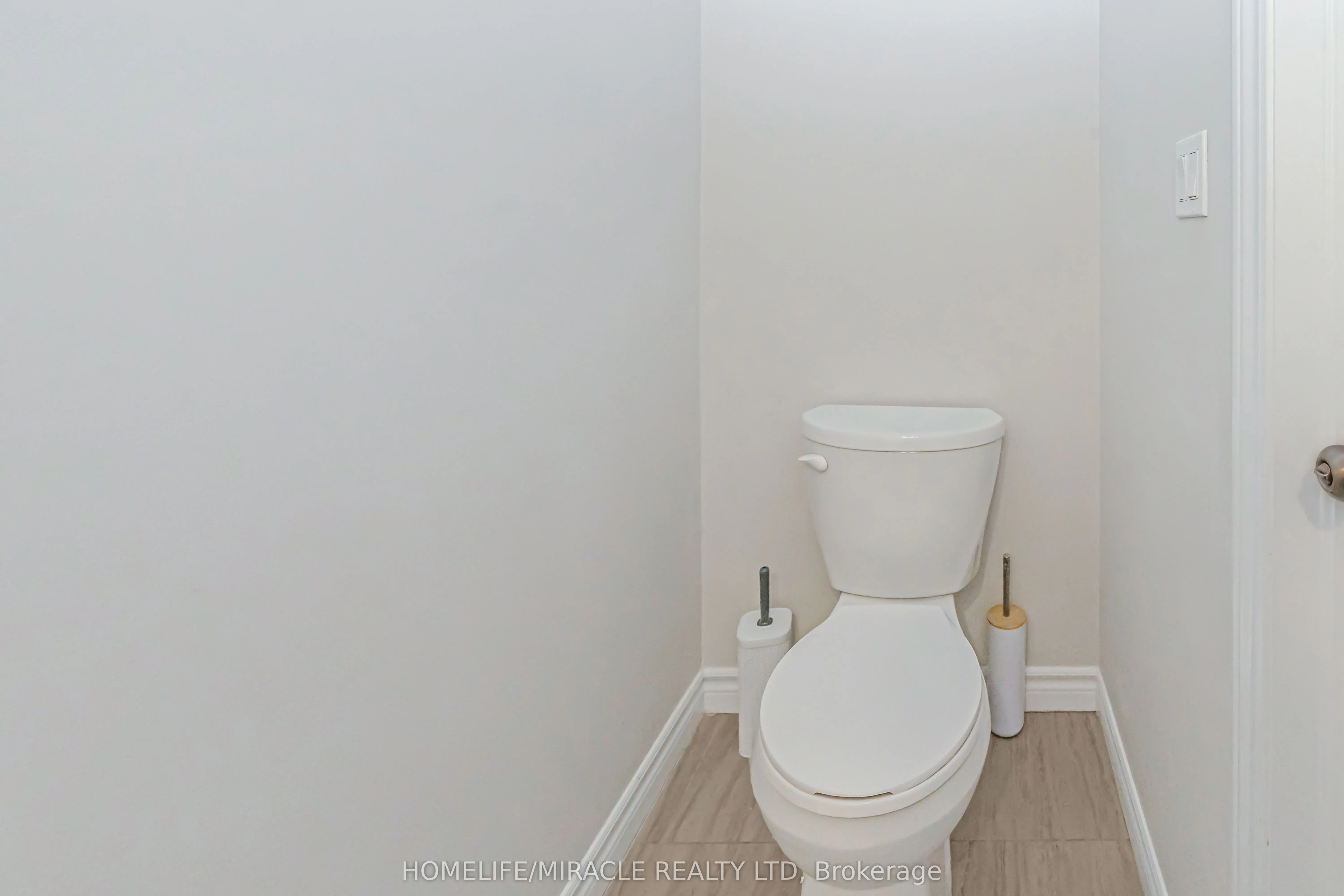 24 Sass Cres Crescent