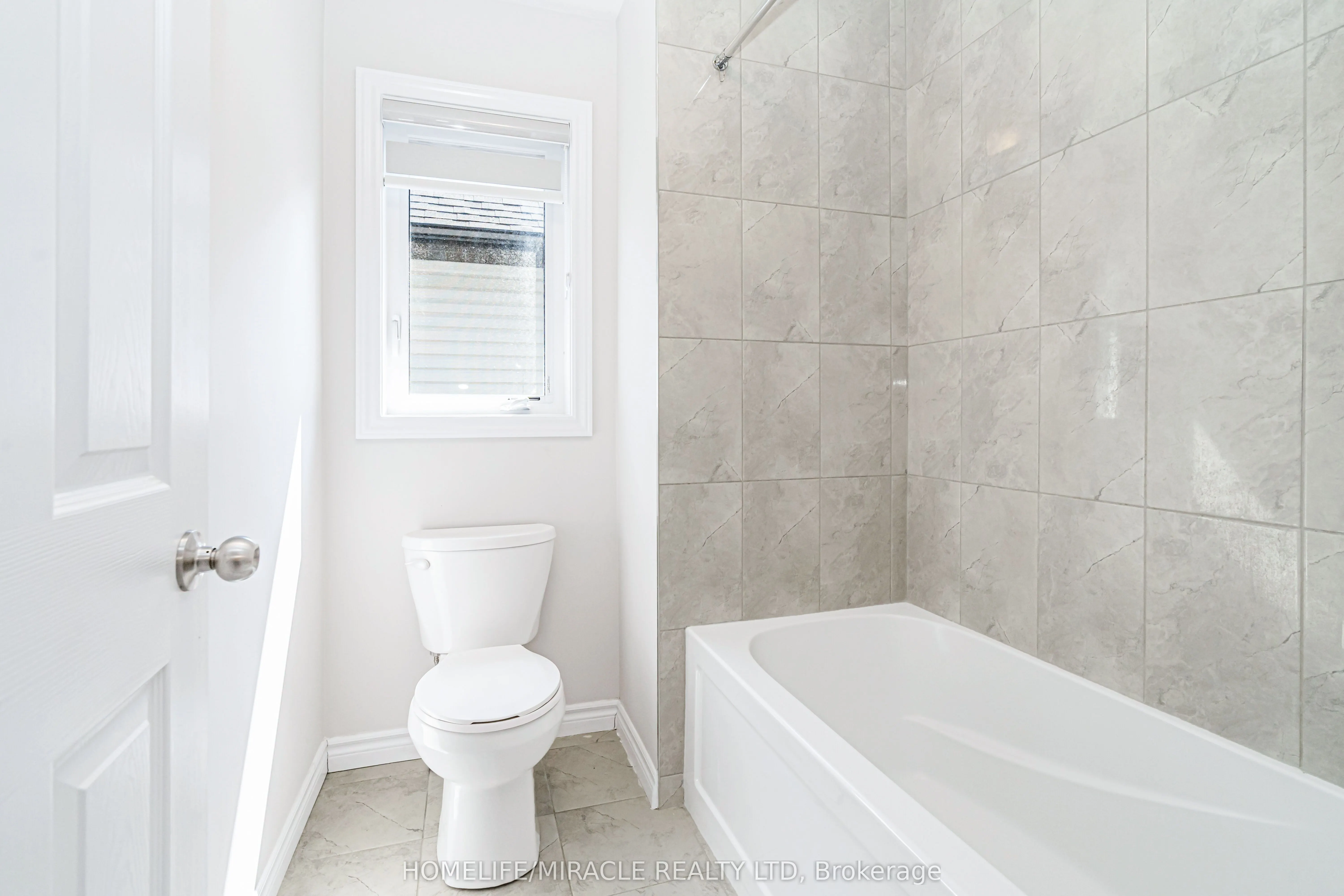 24 Sass Cres Crescent