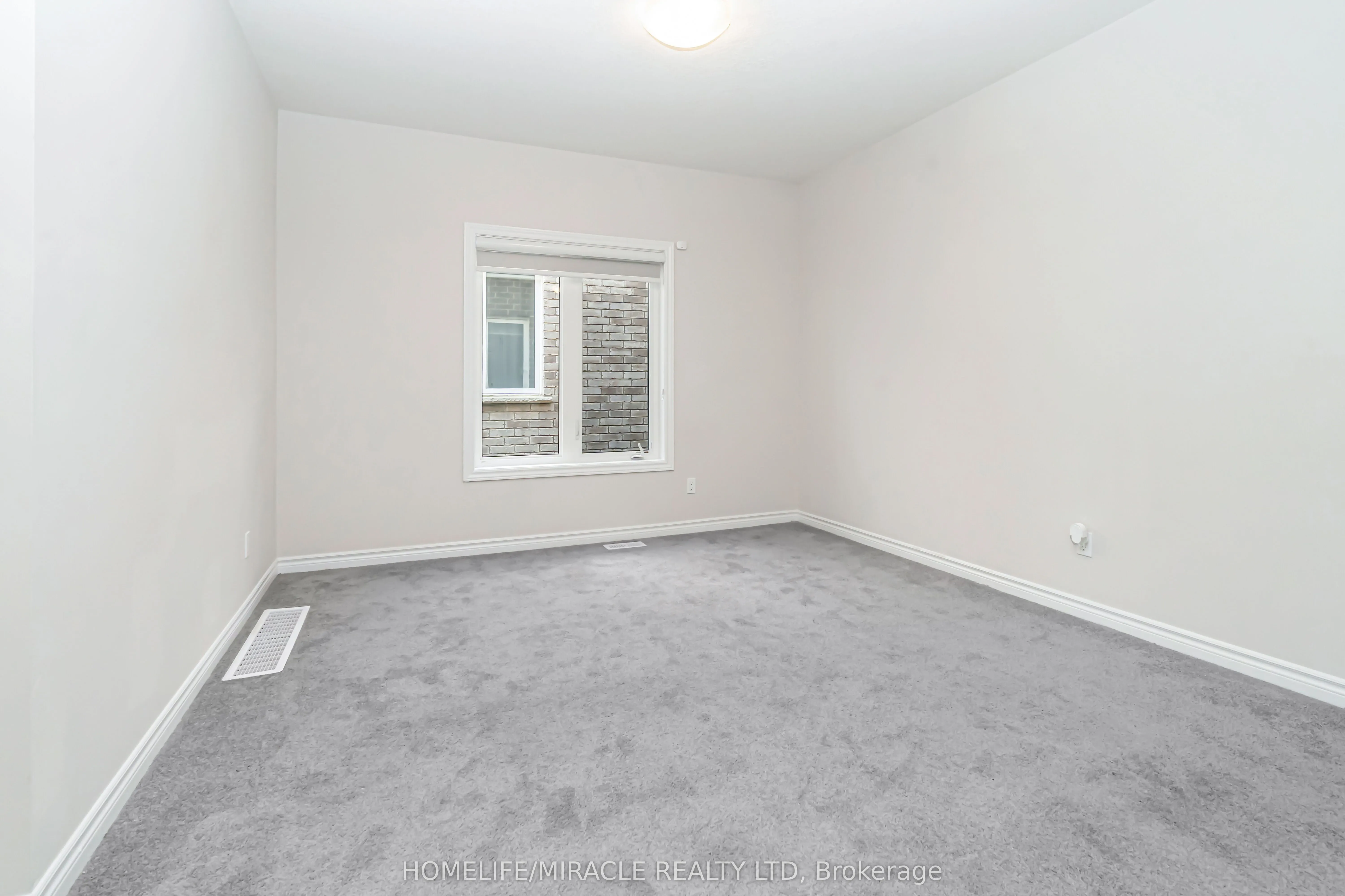 24 Sass Cres Crescent