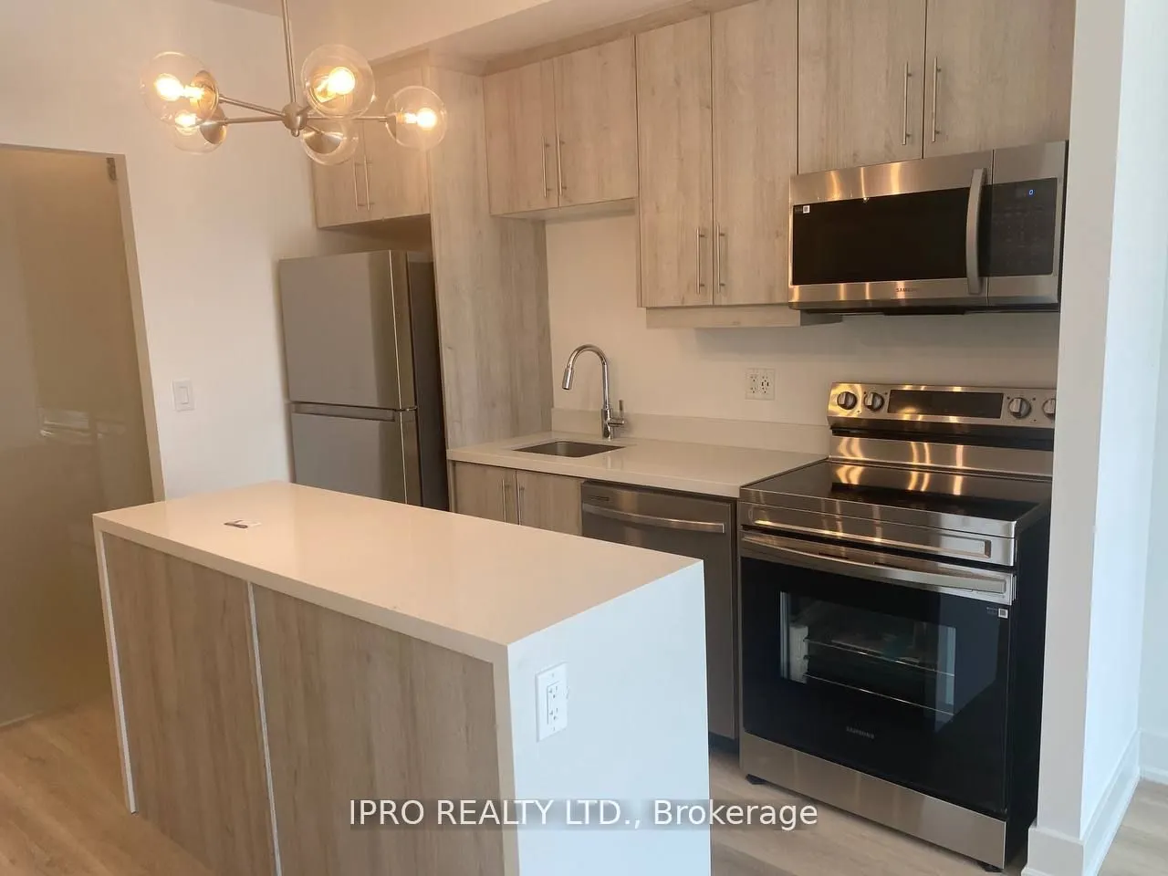 575 Conklin Road, #910