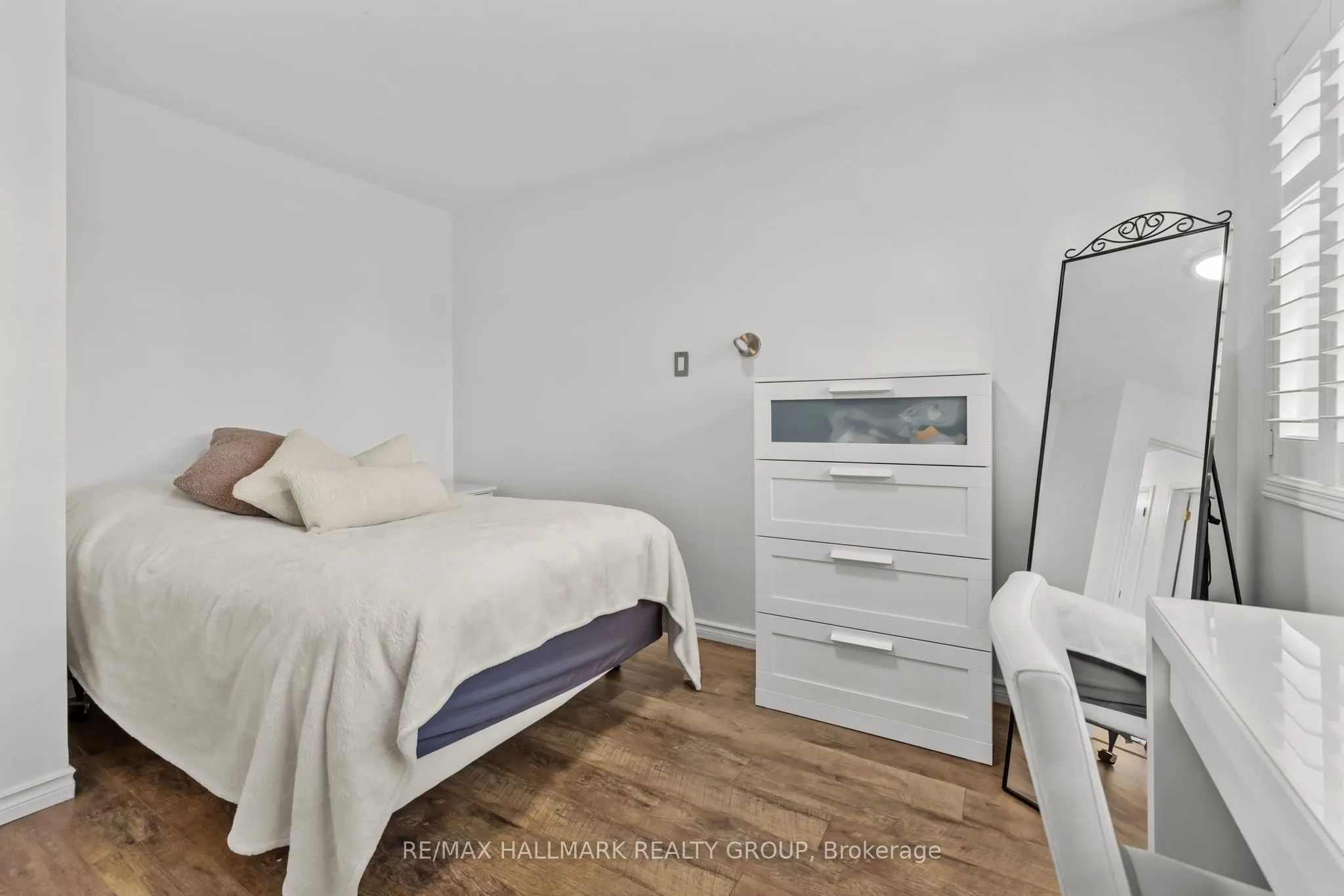 6020 Longleaf Drive