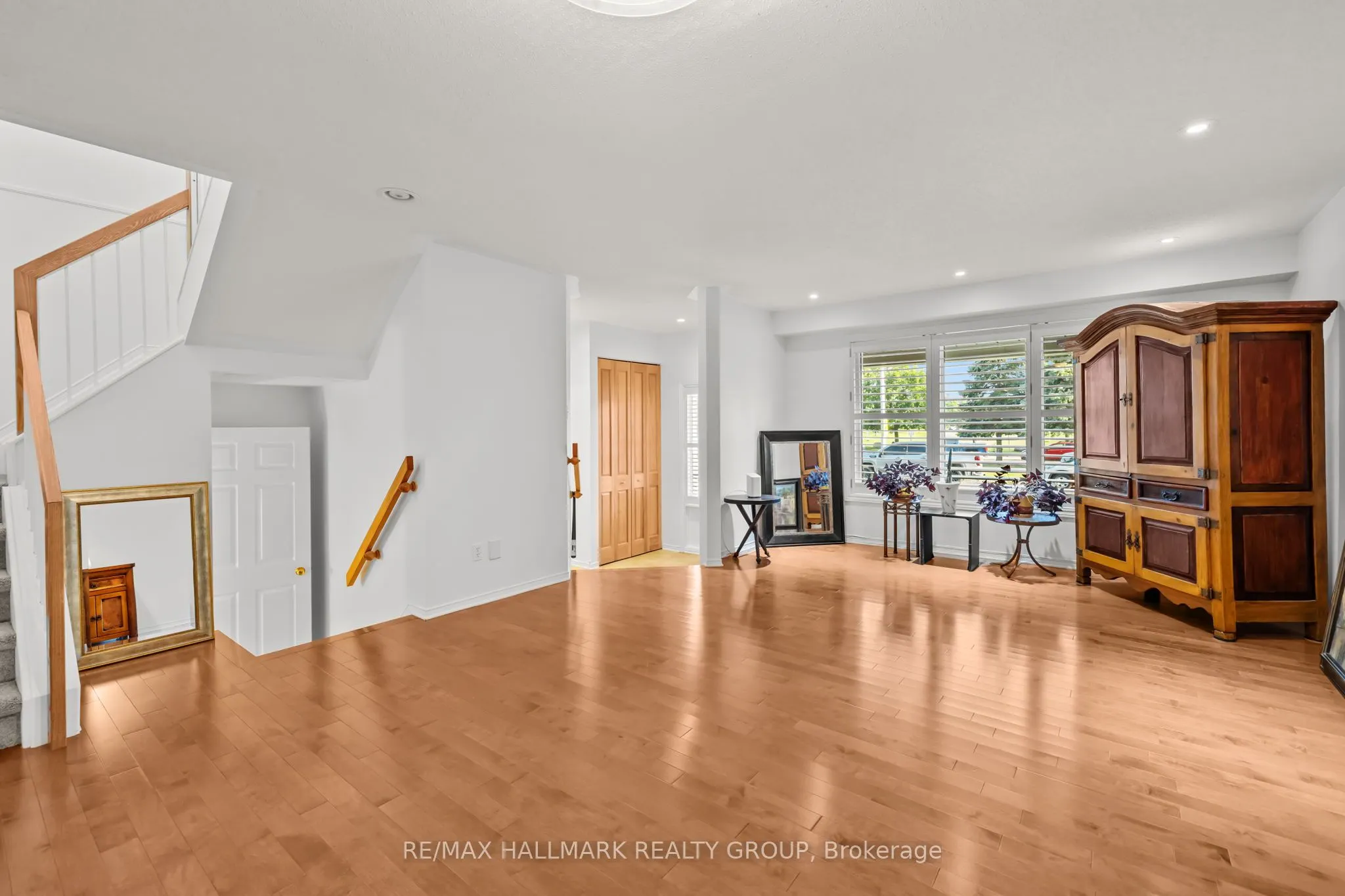 6020 Longleaf Drive