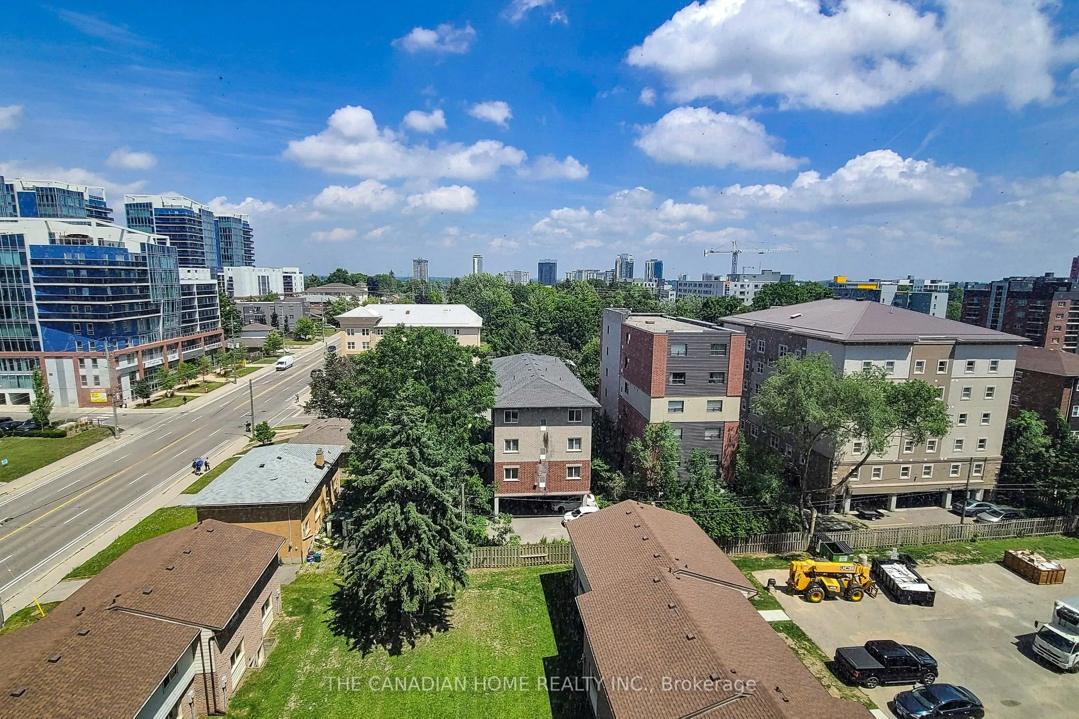 145 COLUMBIA Street W, #909