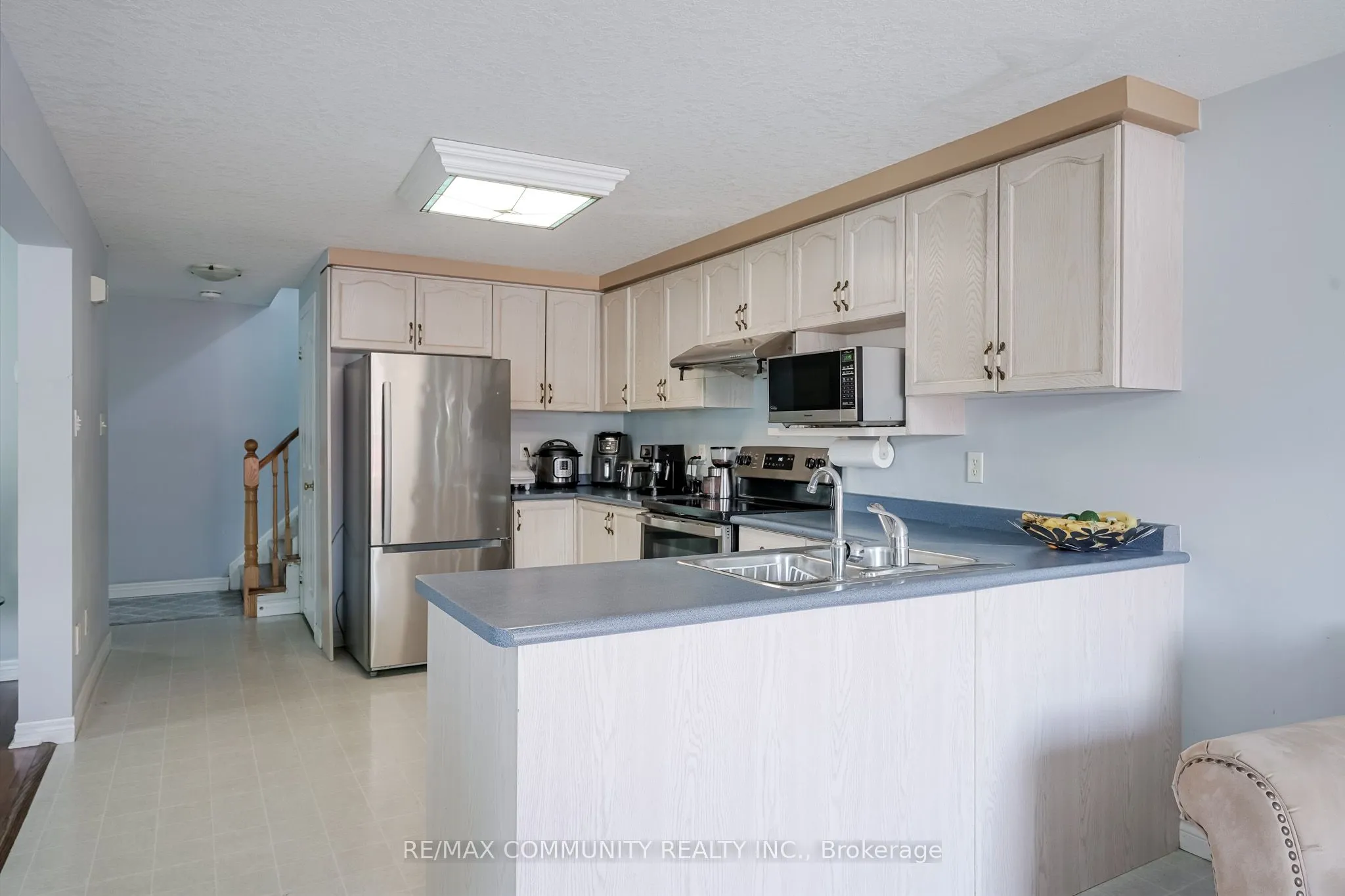 650 Spinnaker Crescent, #Main Level