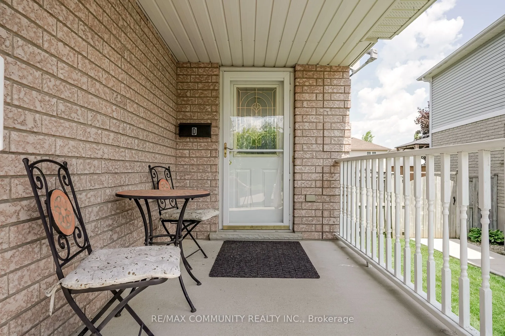 650 Spinnaker Crescent, #Main Level