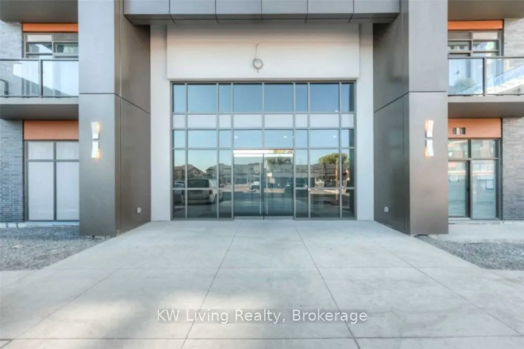 450 Dundas Street E, #1009