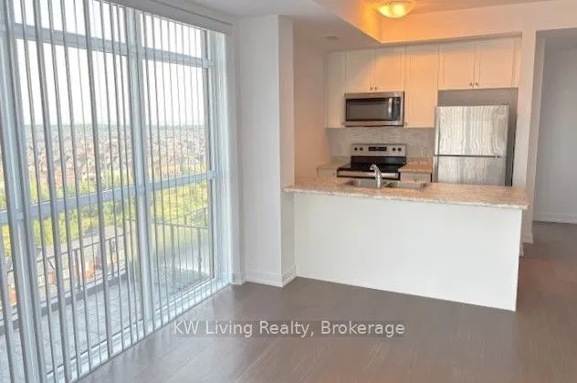 450 Dundas Street E, #1009