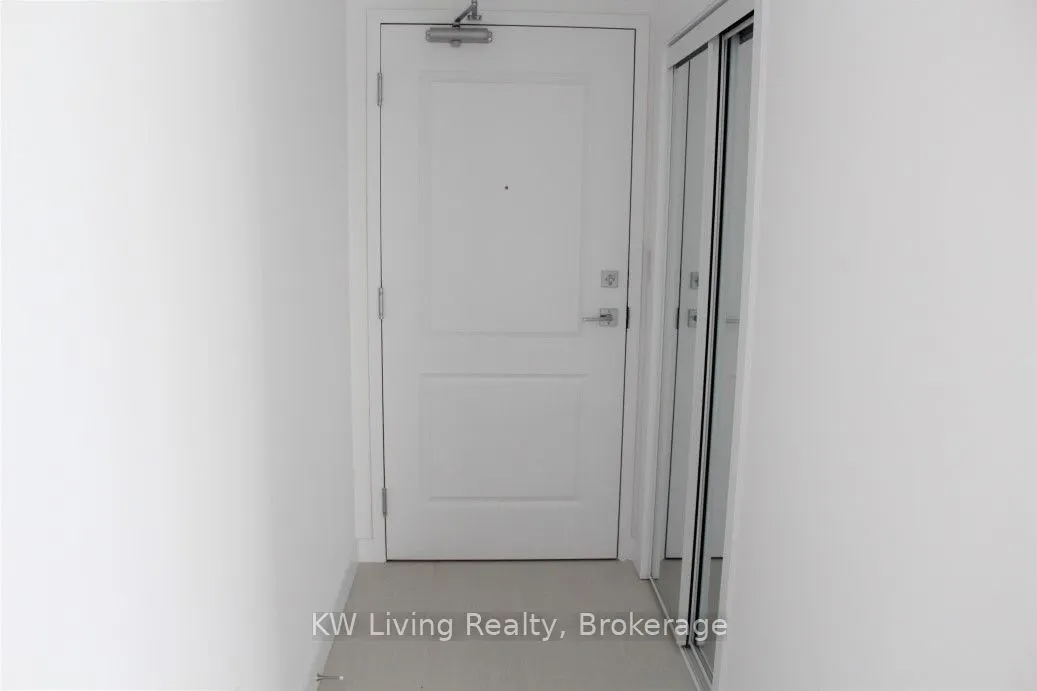 450 Dundas Street E, #1009