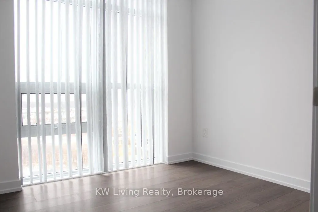 450 Dundas Street E, #1009