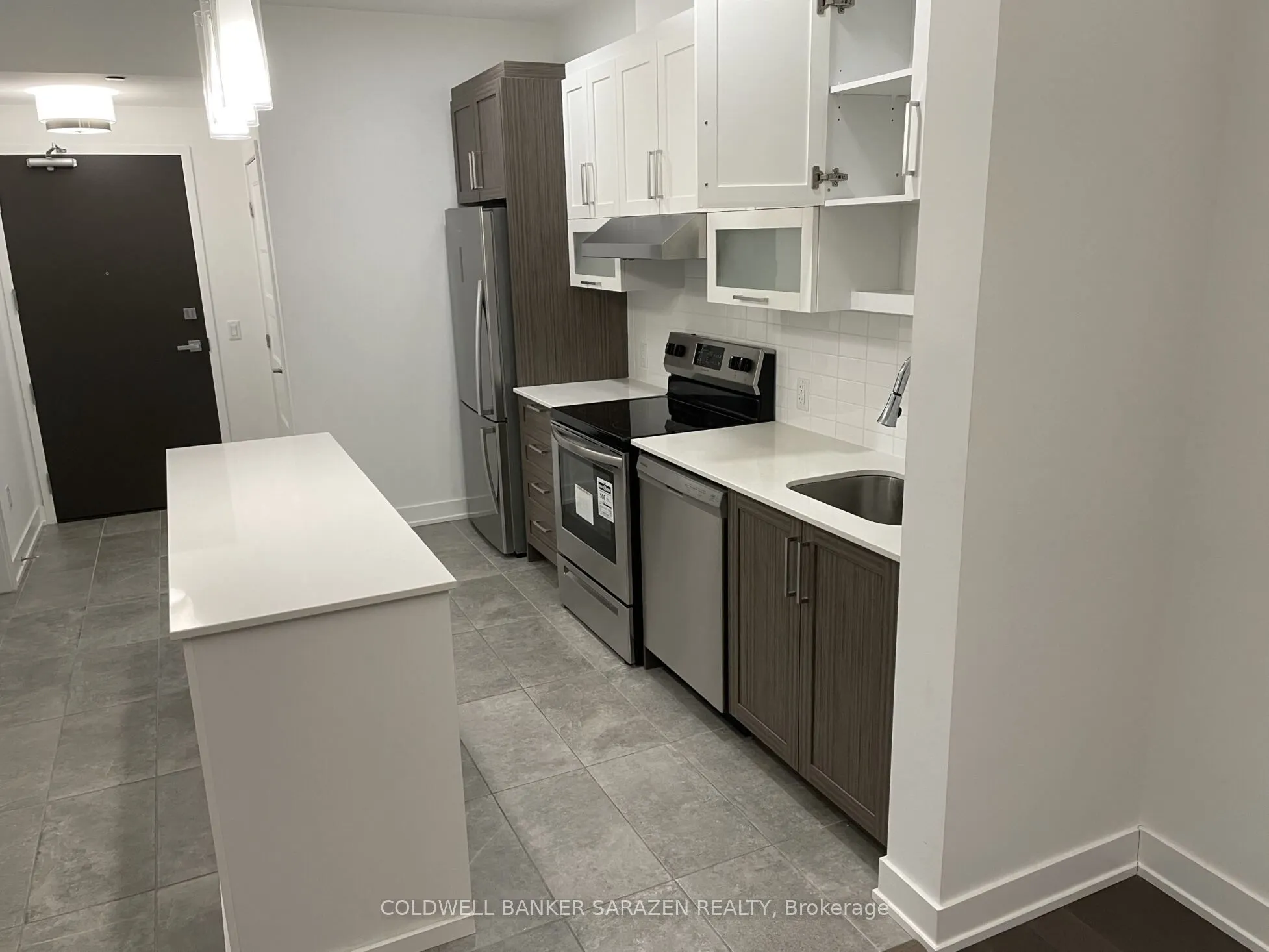 200 INLET Private, #1203